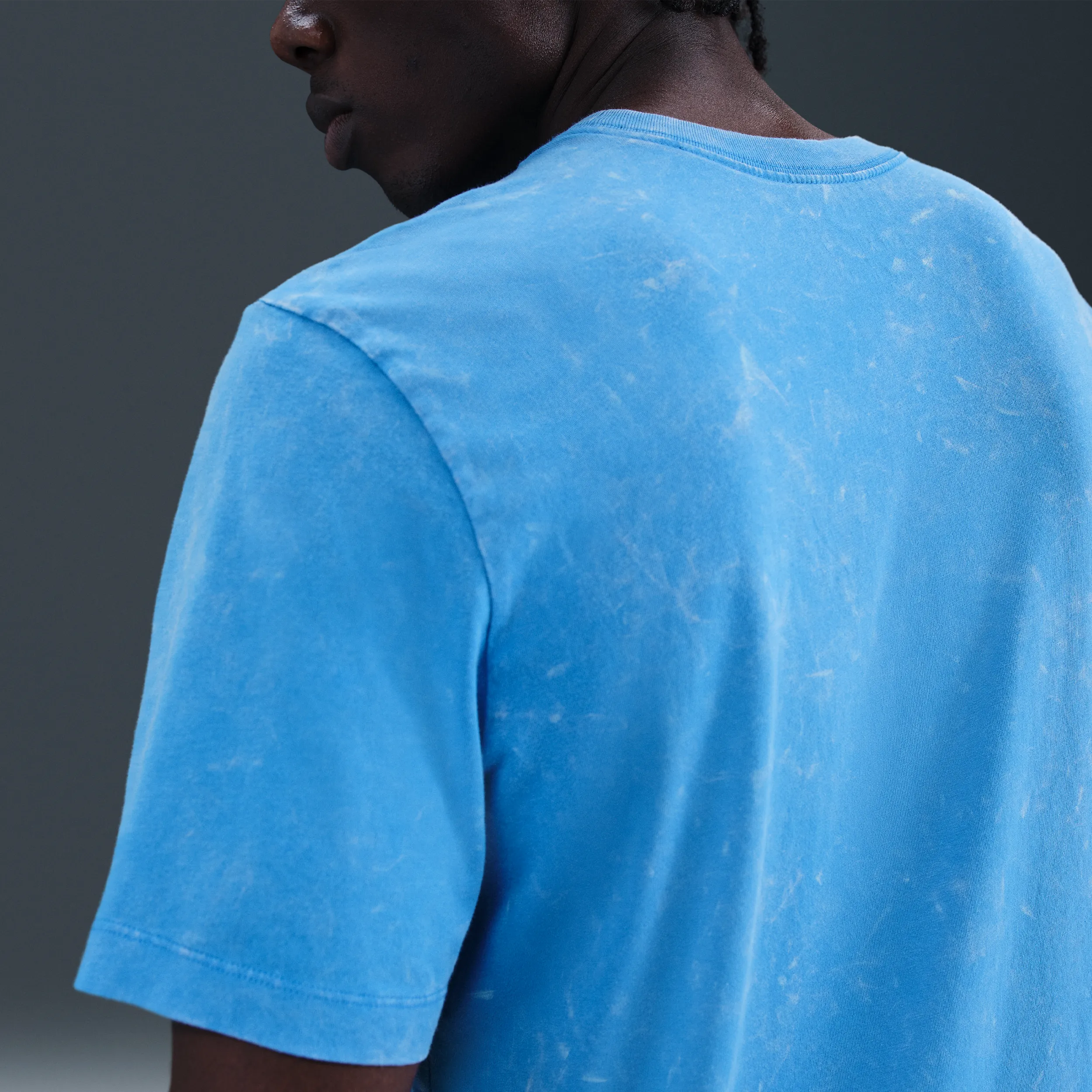 2784c6_Nike-Sportwear-T-Shirt_AM95-NEON-BLUE_HQ9277-435_img2