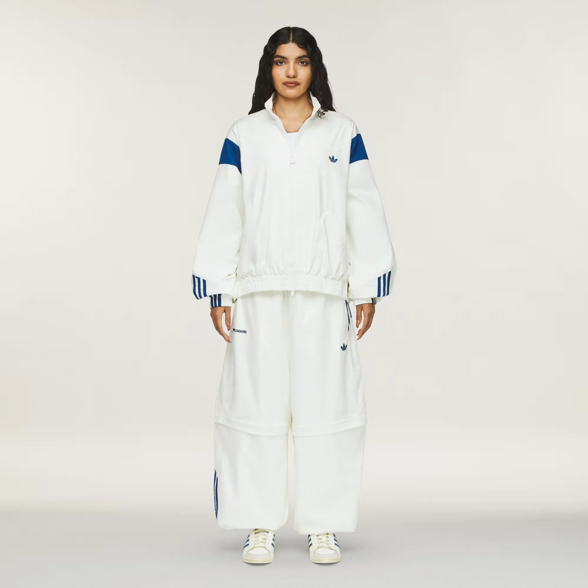 0161B6_Willy-Chavarria-x-adidas-Poplin-Track-Jacket_OFF-WHITE-BLUE_KC0539_img3