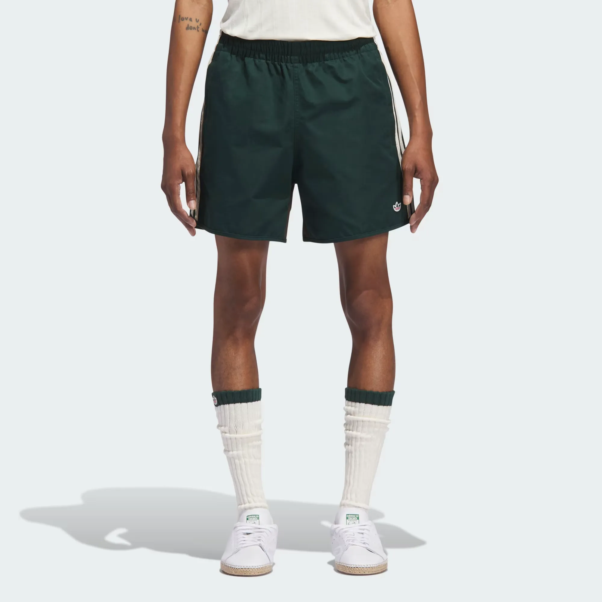 283B36_CLOT-x-adidas-Sprinter-Short_GREEN-NIGHT-DARK-BROWN_JP3871_img1