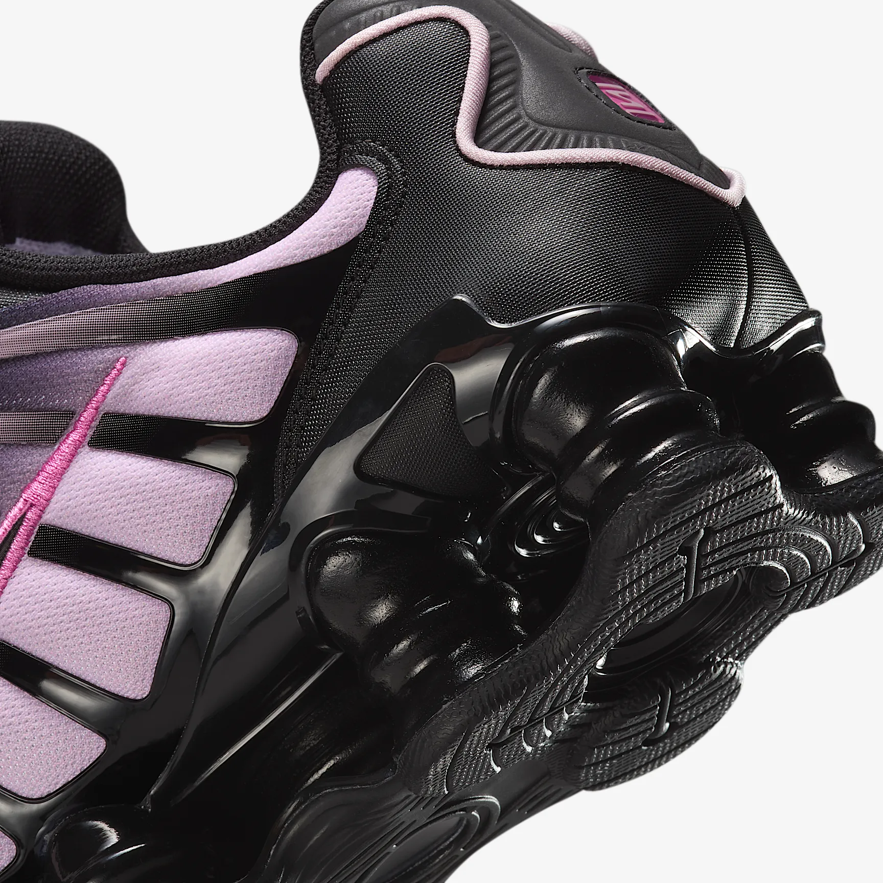 DCC5DA_Nike-Shox-TL-WMNS_BLACK-PLAYFUL-PINK_IH4485-001_img7