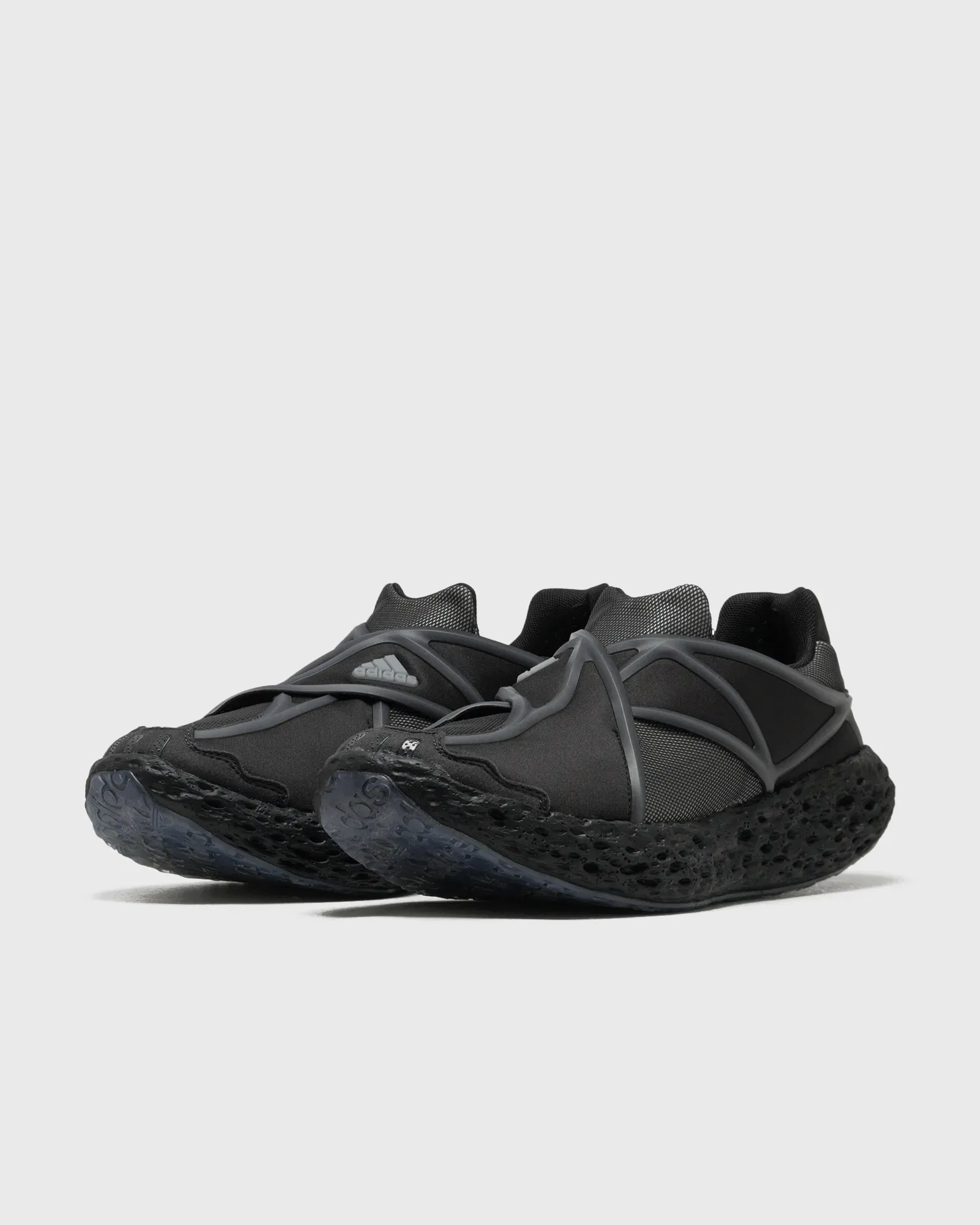 000000_adidas-Zponge-Flux_CARBON-BLACK_JR0830_img1