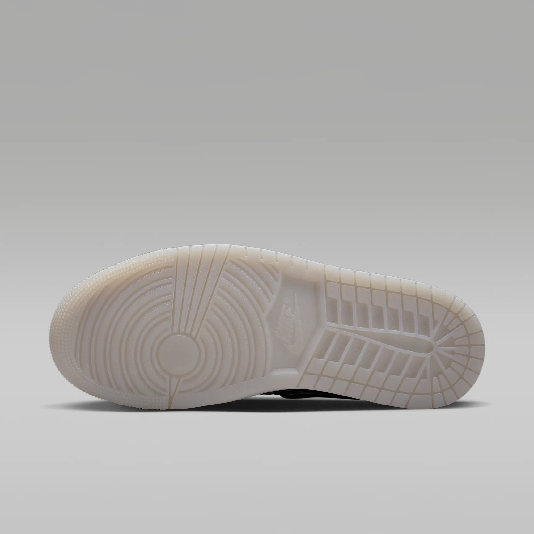 CACACA_Air-Jordan-1-Low-MM-V3-WMNS_METALLIC-SILVER_HQ2186-002_img1