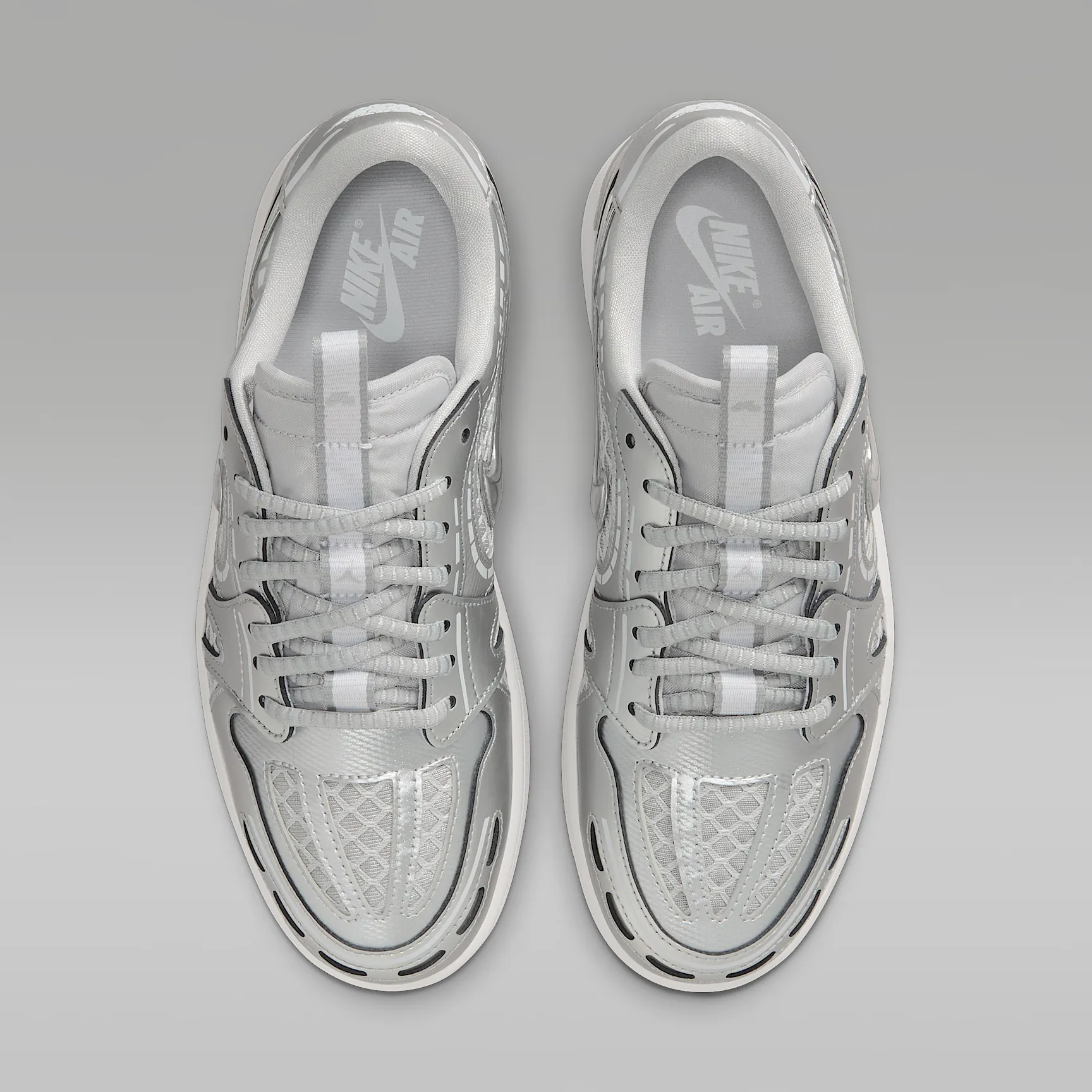CACACA_Air-Jordan-1-Low-MM-V3-WMNS_METALLIC-SILVER_HQ2186-002_img3