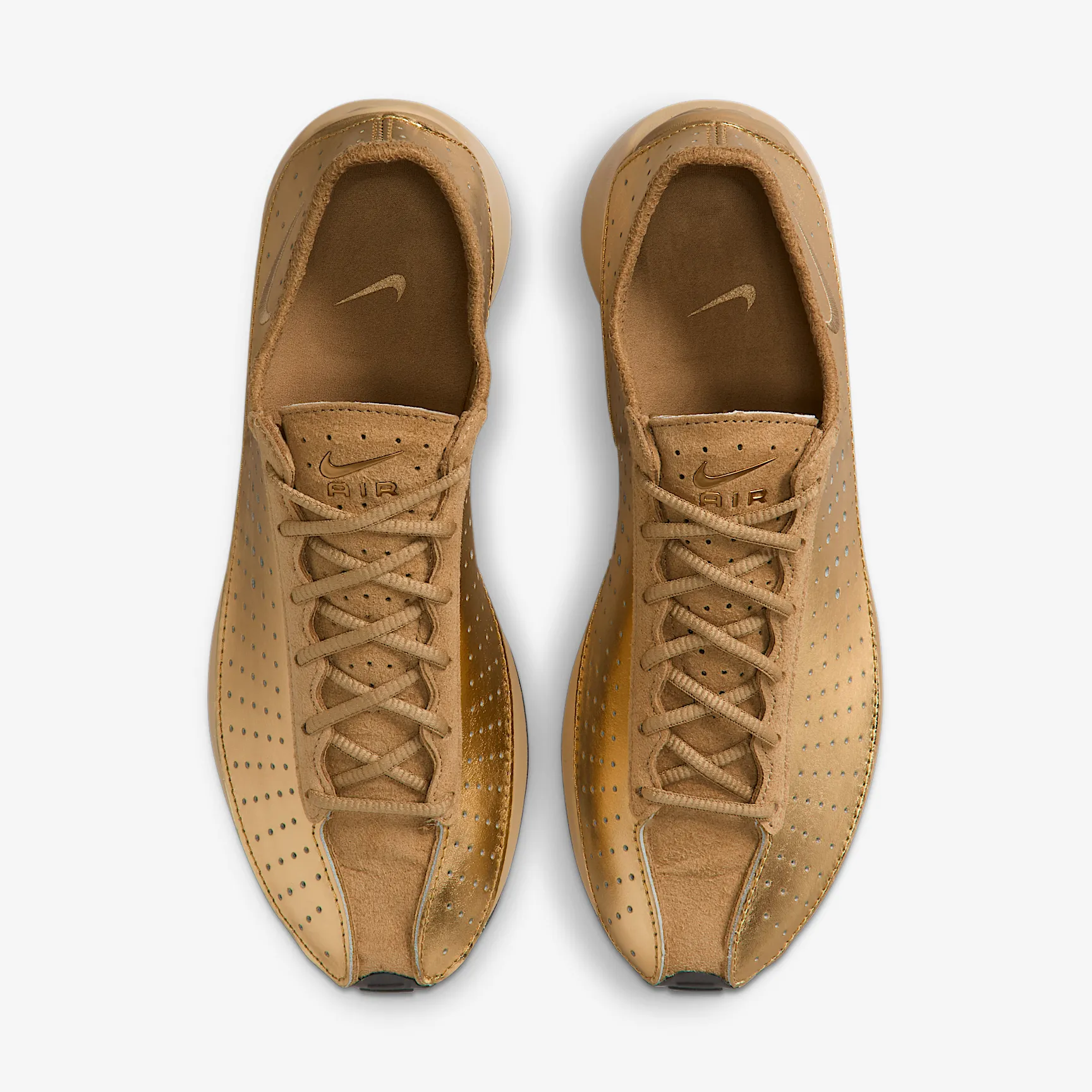 724F2D_Nike-Air-Superfly-WMNS_METALLIC-GOLD_IB5824-700_img3