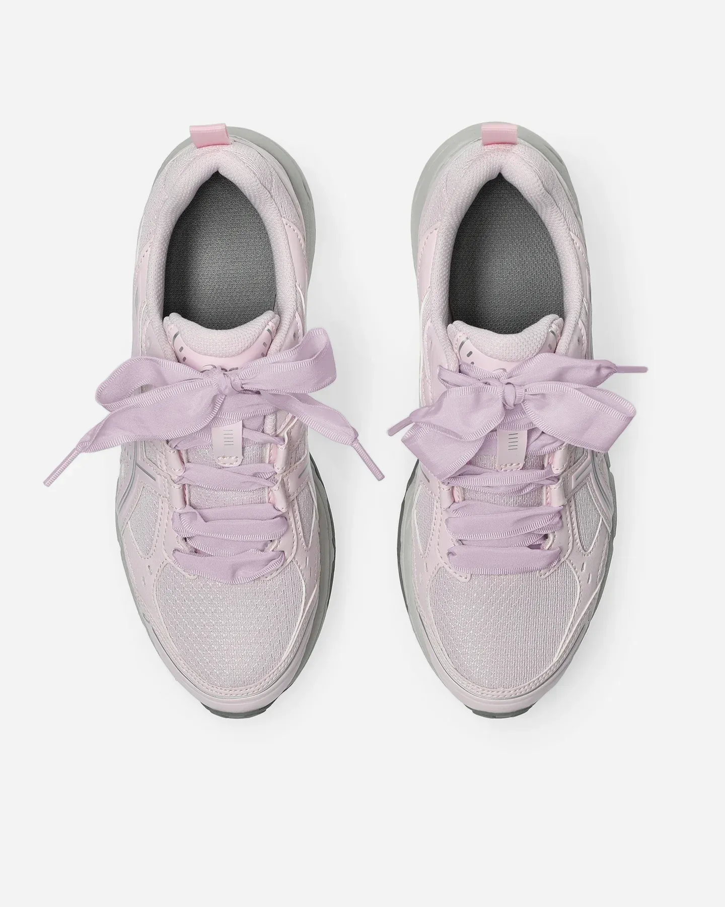 CFBFC4_ASICS-GEL-Nunobiki_PINK-RIBBON-LACES_1203A753-700_img2