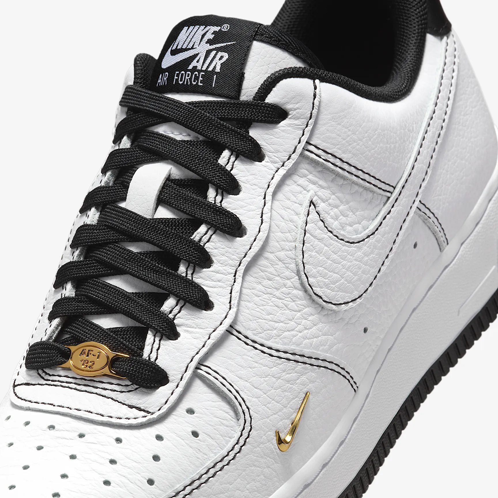 000000_Nike-Air-Force-1-Low-'07_WHITE-BLACK-MINI-JEWEL_IB6543-101_img6