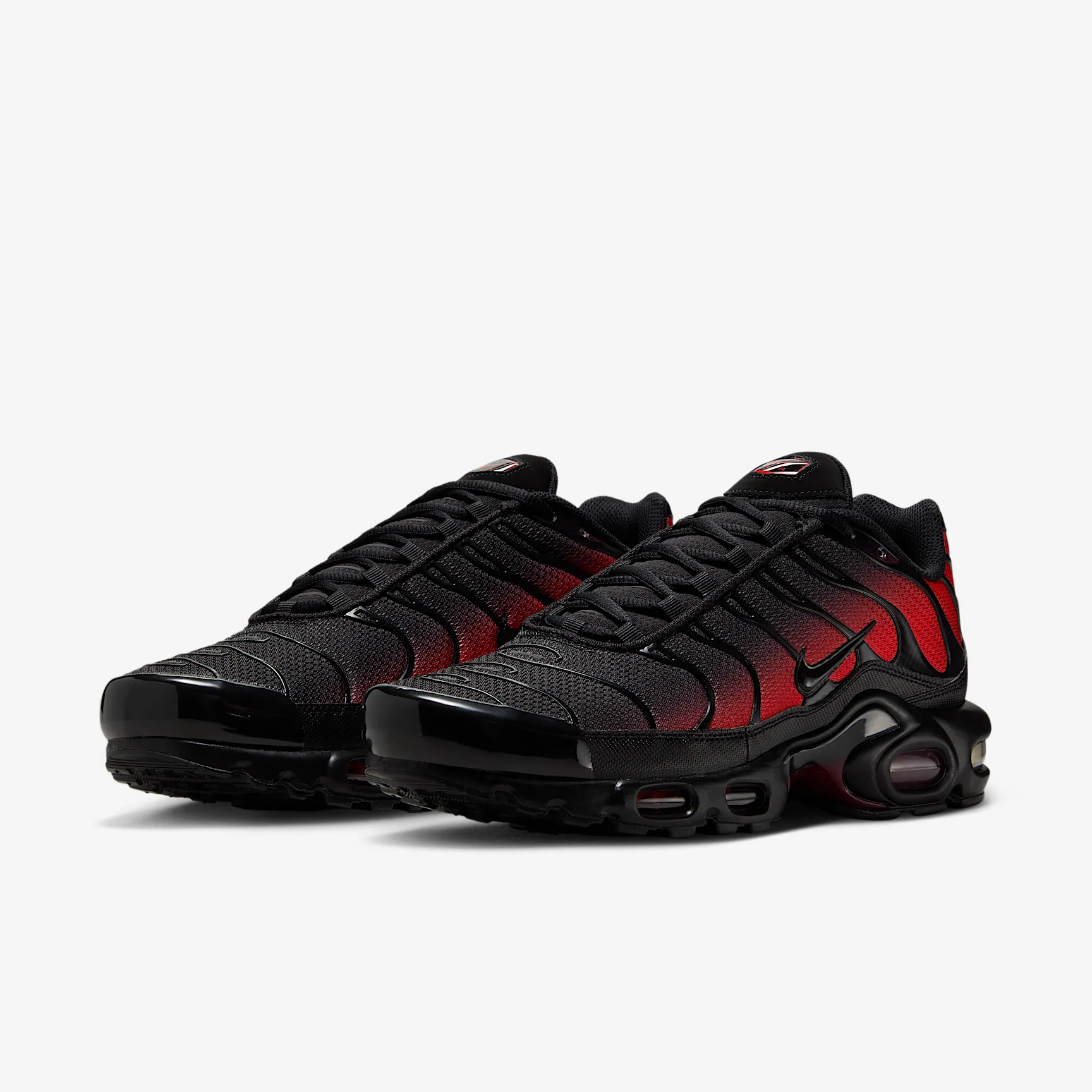 000000_Nike-Air-Max-Plus_GRADIENT-BRED_DM0032-021_img4