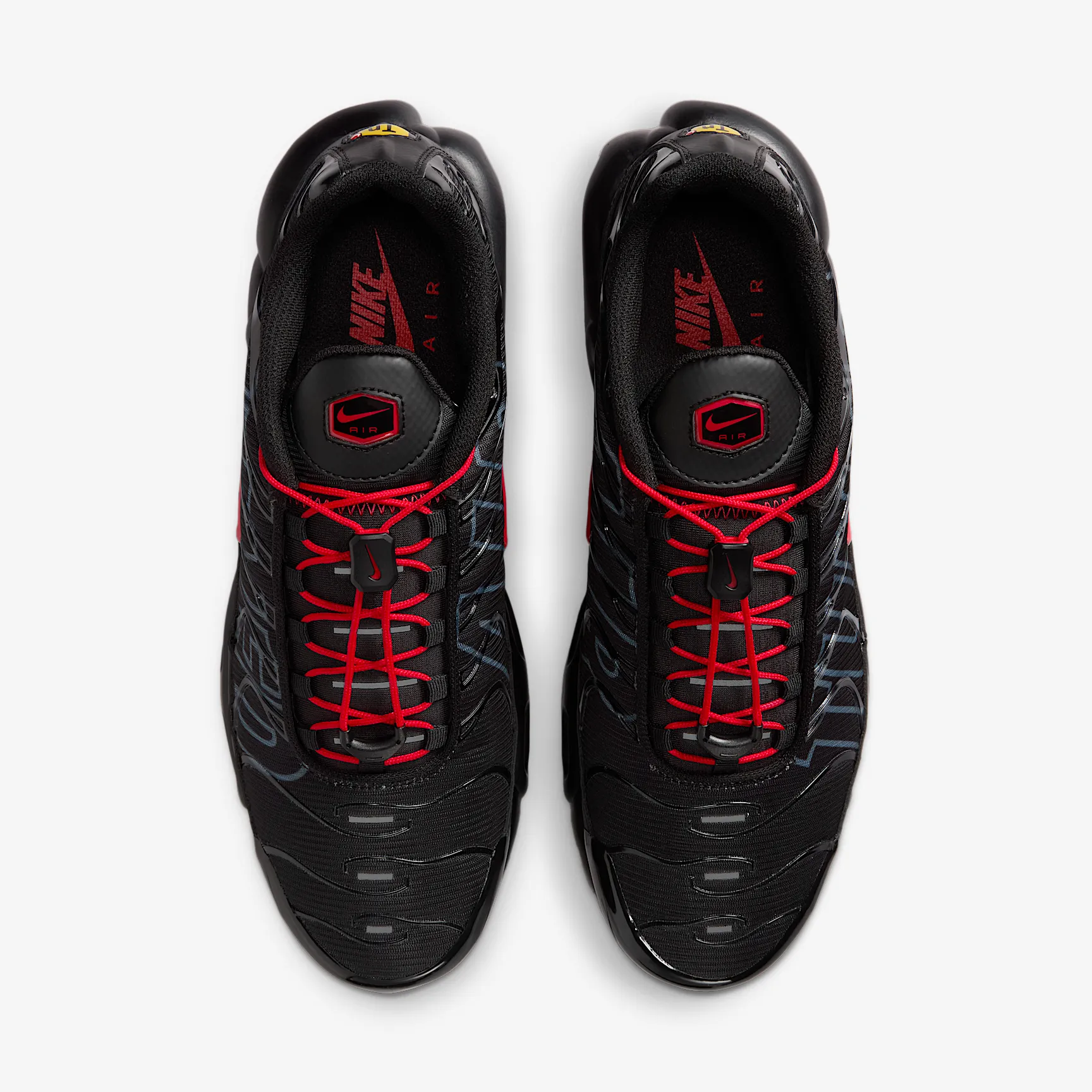 000000_Nike-Air-Max-Plus_BLACK-RED_IH4459-001_img3
