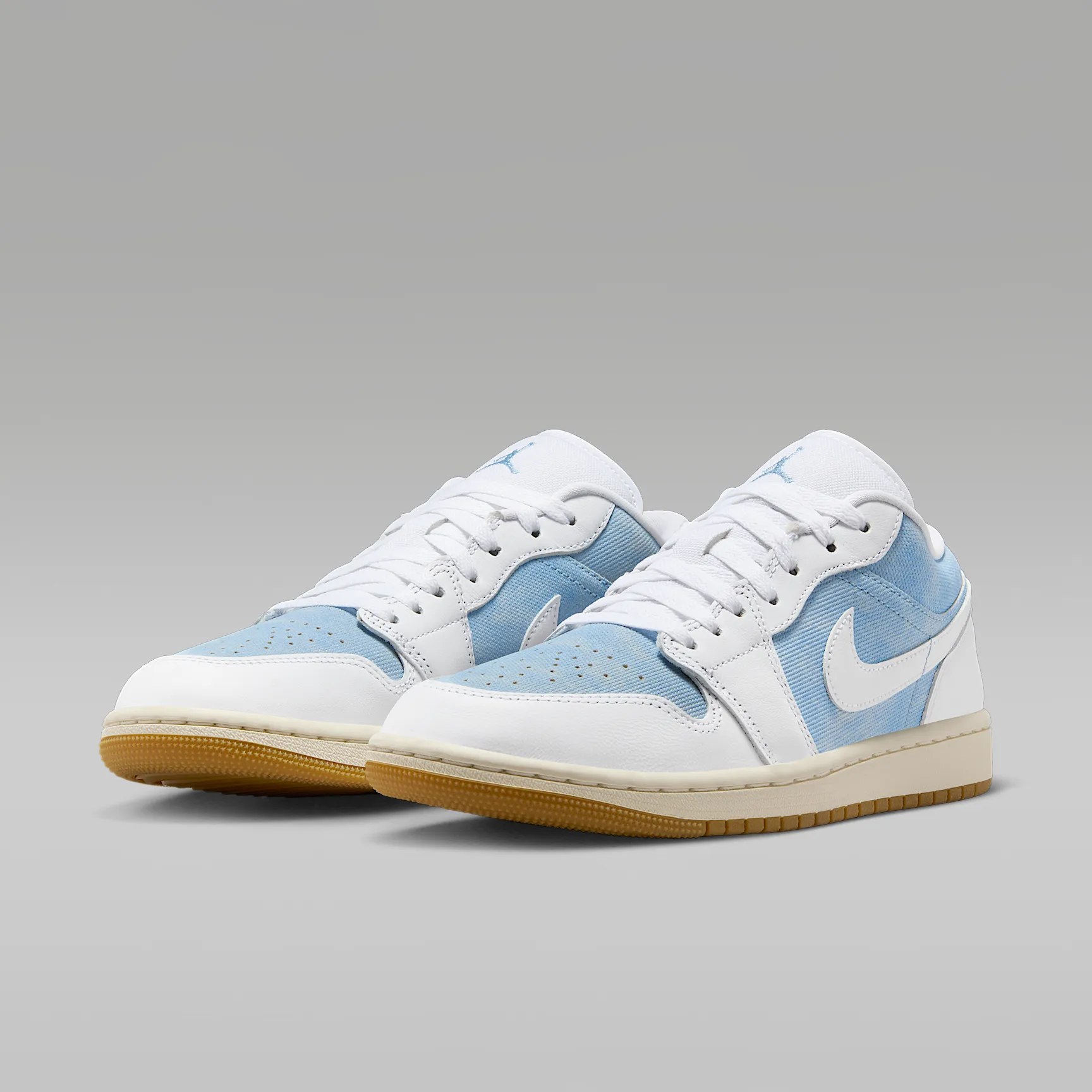 9CB5C3_Air-Jordan-1-Low-SE-WMNS_DENIM-WORN-BLUE_HQ2004-400_img4