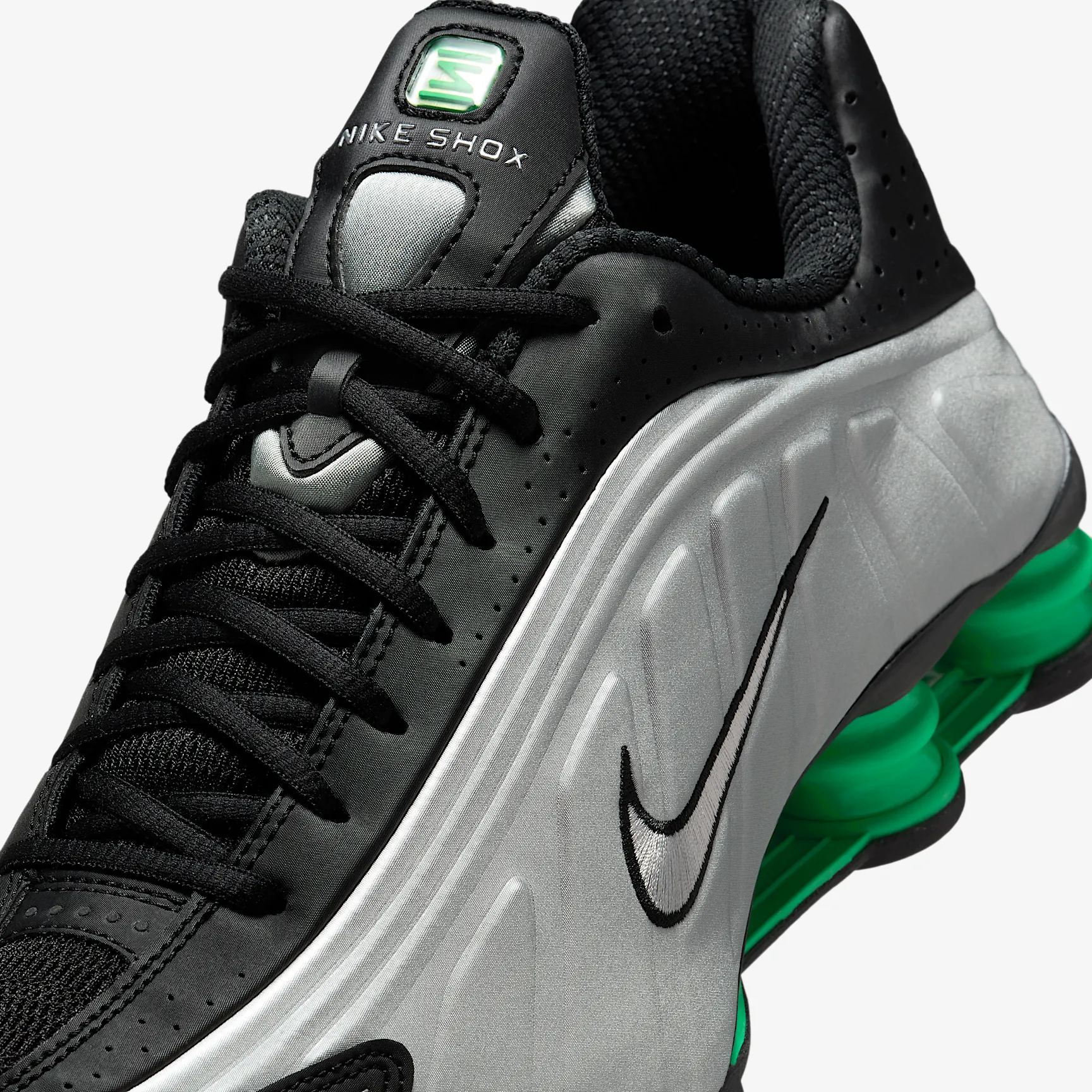 056739_Nike-Shox-R4_SILVER-GREEN_HQ1988-006_img6