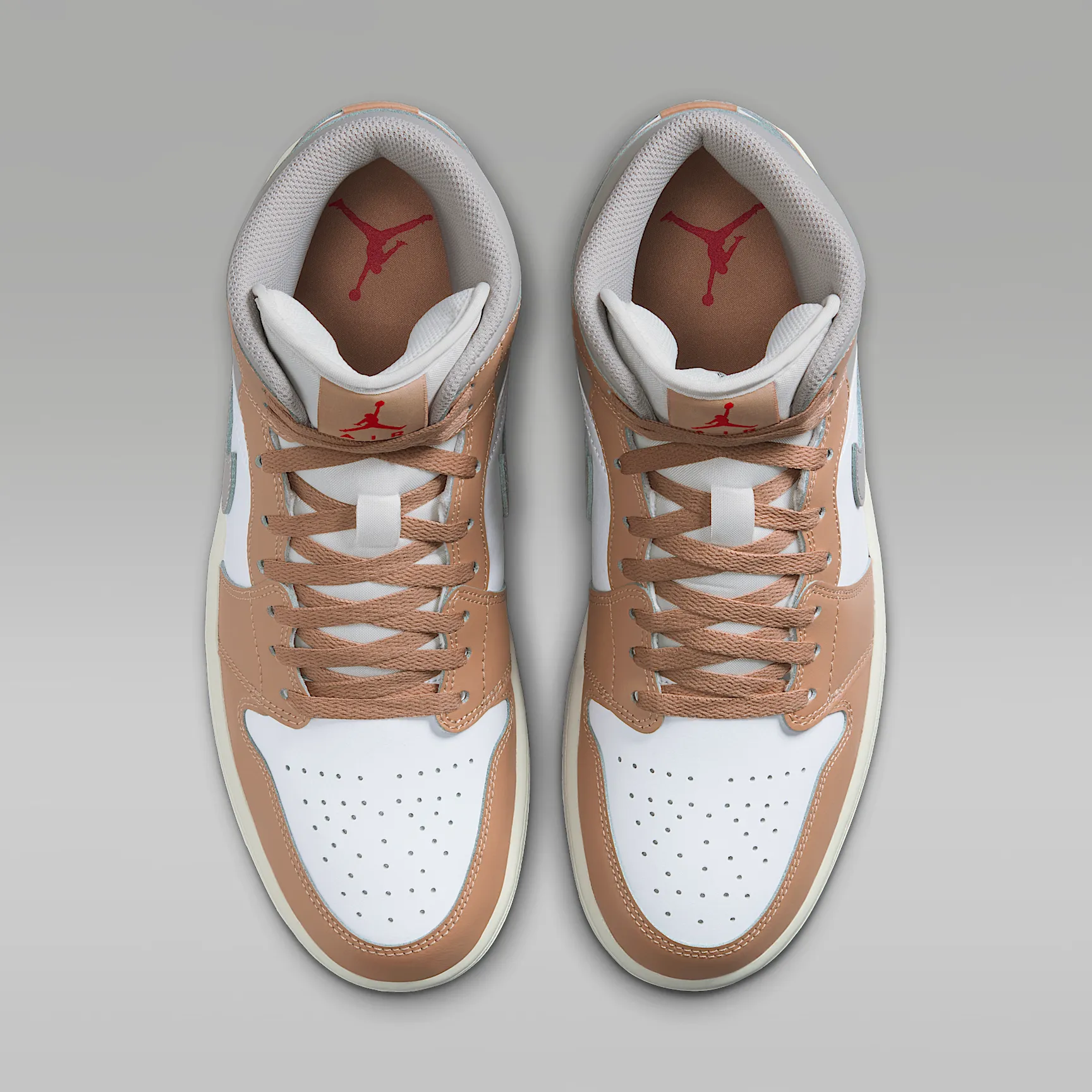 B8846C_Air-Jordan-1-Mid_HEMP_DQ8426-200_img3