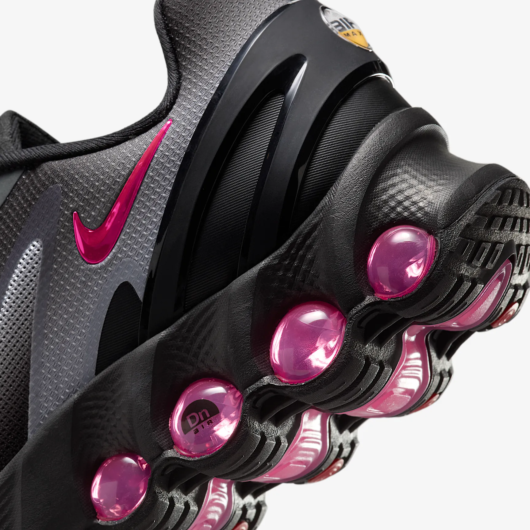 B7557F_Nike-Air-Max-Dn8_DARK-SMOKE-GREY-PINK_IH4119-004_img7