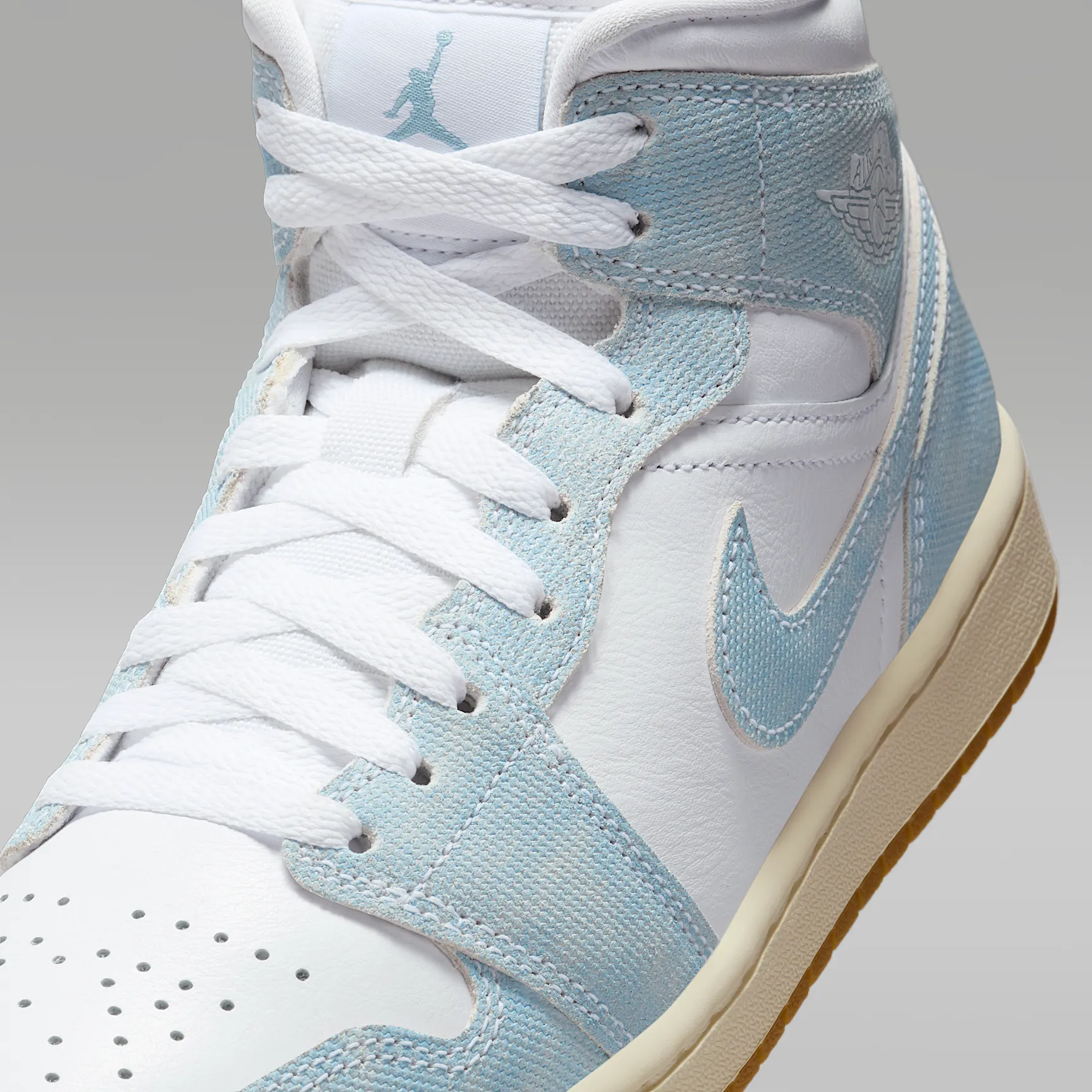 788E9A_Air-Jordan-1-Mid-SE-WMNS_DENIM-GUM_HQ2005-100_img6