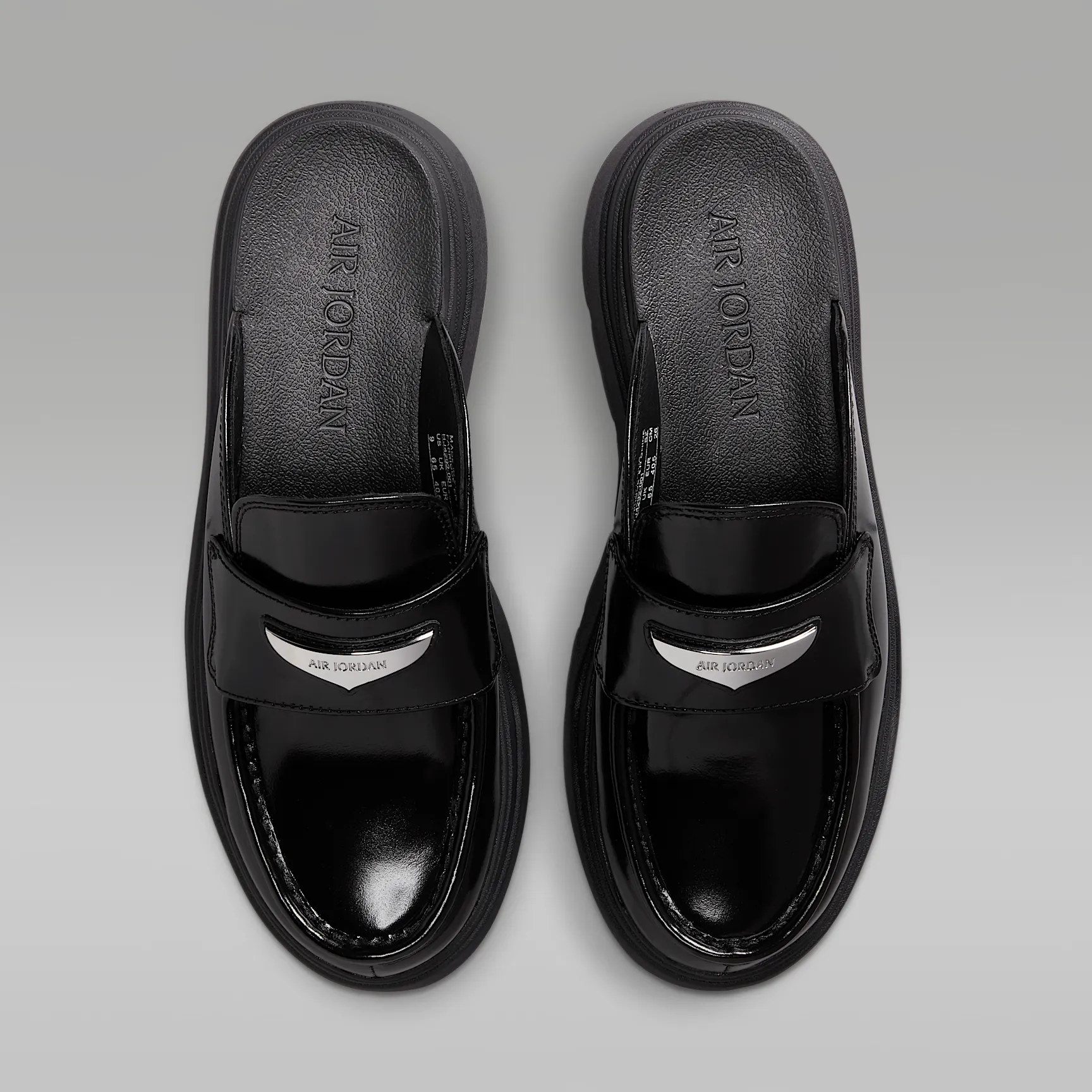 000000_Air-Jordan-Mule-WMNS_BLACK-METALLIC-SILVER_HJ4292-001_img3