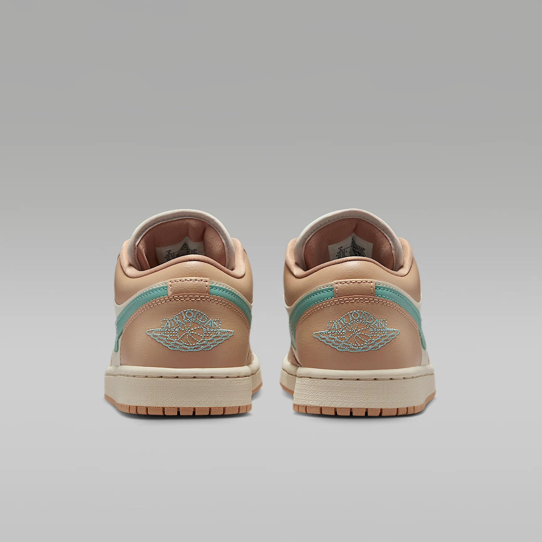 A87D61_Air-Jordan-1-Low-WMNS_HEMP_DC0774-130_img5