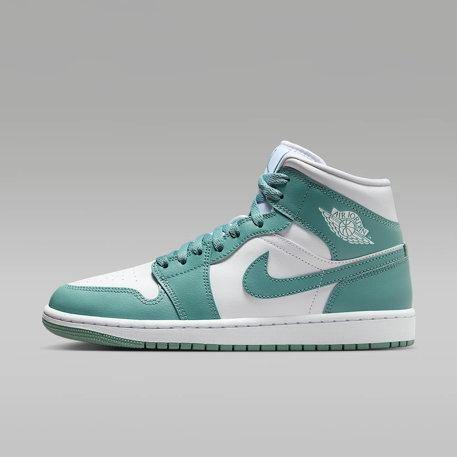 6EA4A0_Air-Jordan-1-Mid-WMNS_WHITE-CANNON_BQ6472-138_img0