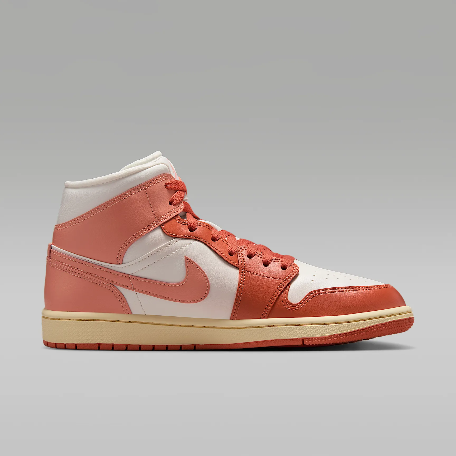 C04D34_Air-Jordan-1-Mid-WMNS_MADDER-ROOT_BQ6472-180_img2