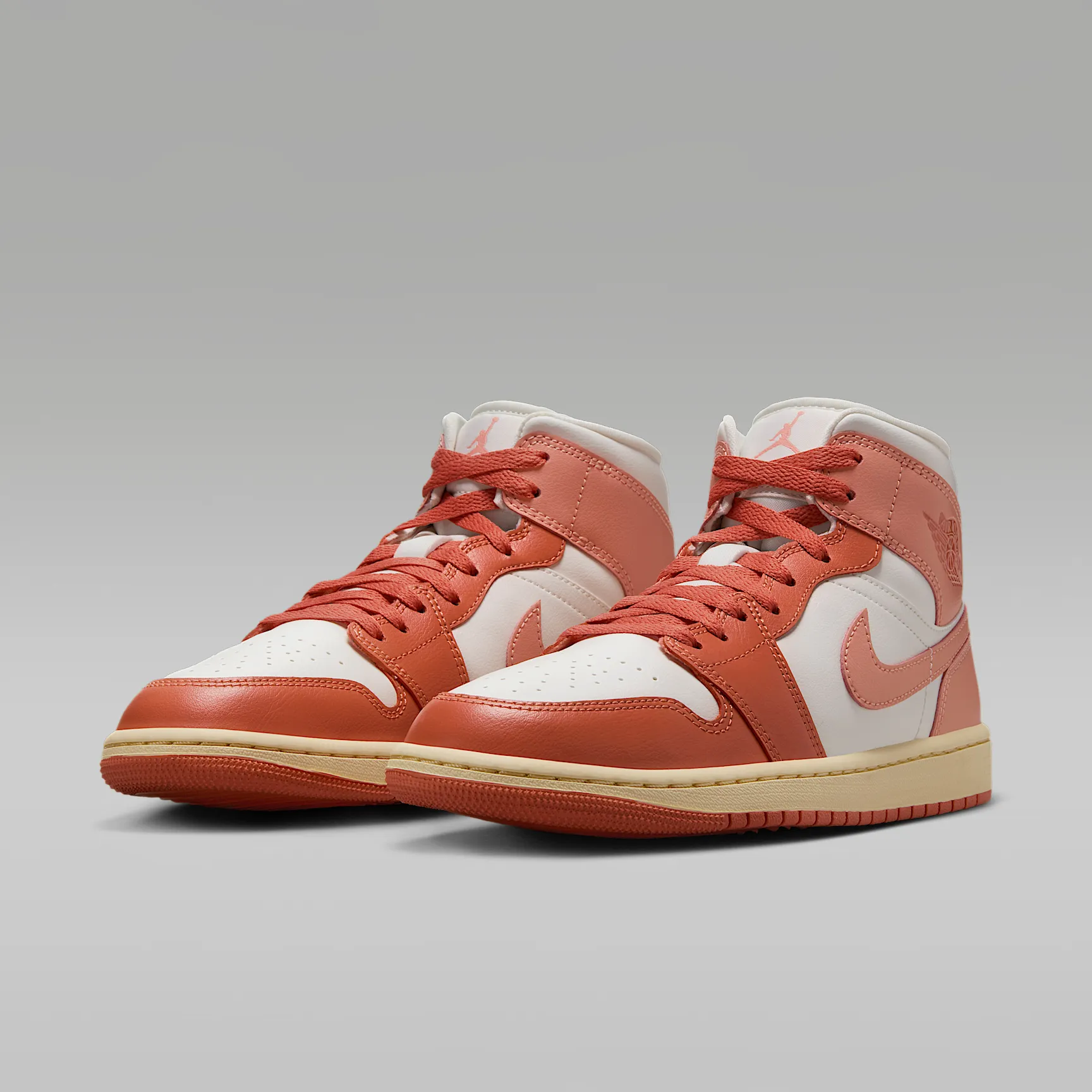 C04D34_Air-Jordan-1-Mid-WMNS_MADDER-ROOT_BQ6472-180_img4