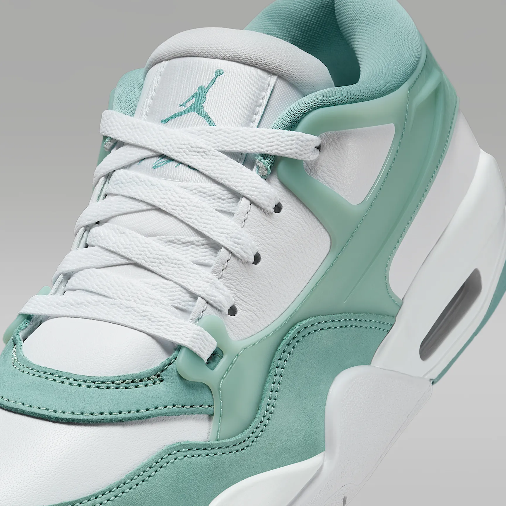 55756B_Air-Jordan-4-RM-WMNS_WHITE-CANNON_FQ7940-138_img6