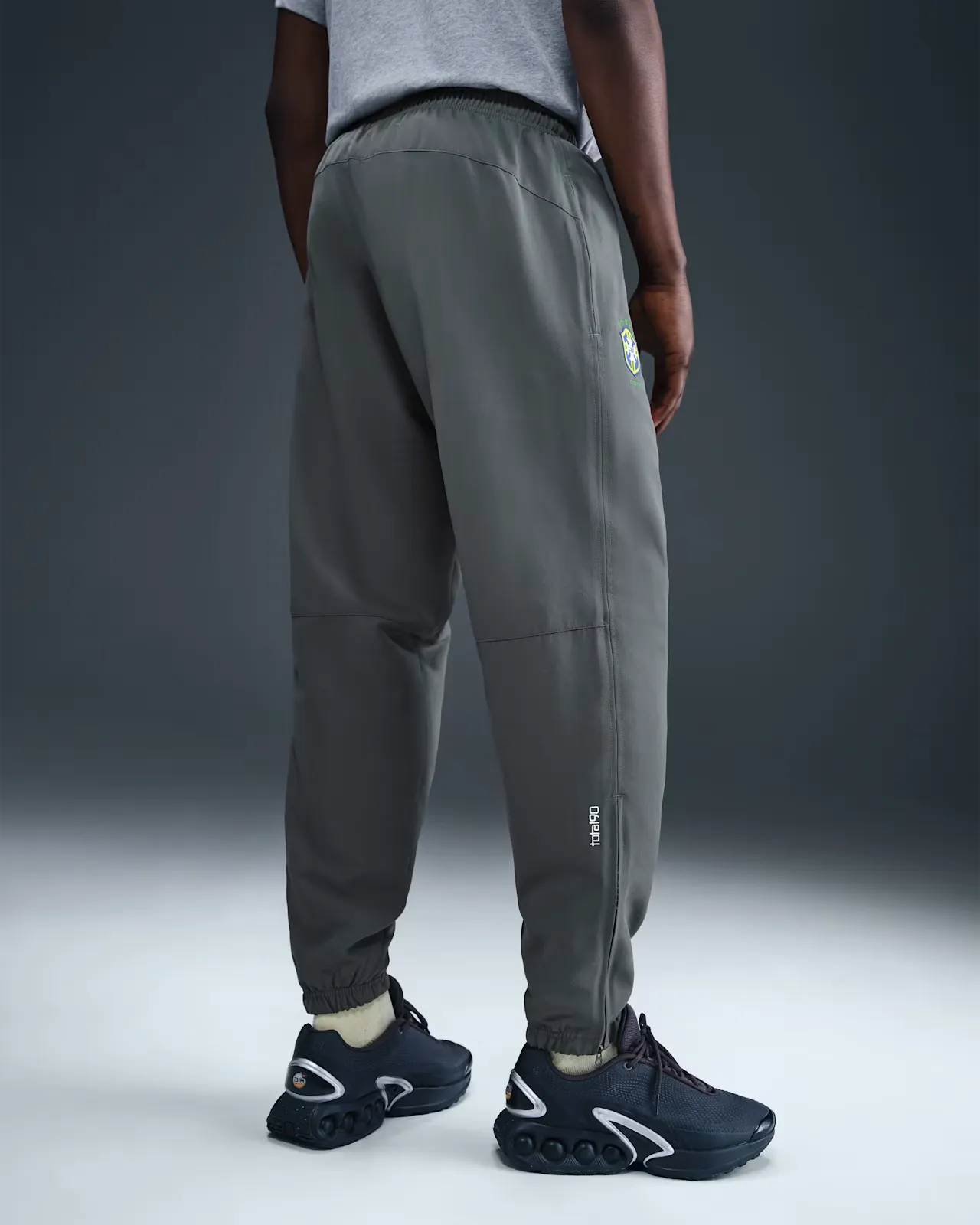 4D4E55_Nike-Brazil-Reissue-Soccer-Track-Pants_GREY-YELLOW_HV4431-021_img2