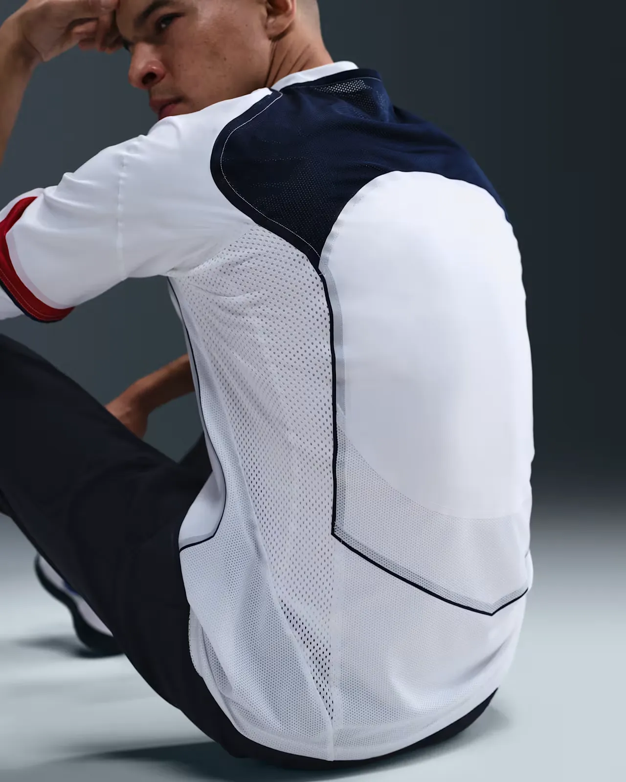 000000_Nike-USA-Total-90-Reissue-Short-Sleeve-Jersey_WHITE-NAVY-RED_HV4429-100_img2