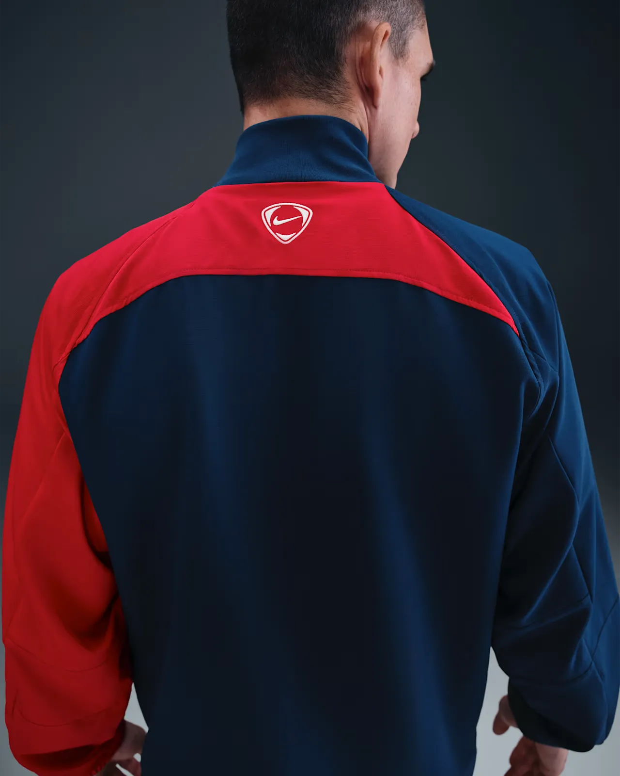 122E52_Nike-USA-Total-90-Reissue-Track-Jacket_BLUE-RED-WHITE_HV4440-486_img1