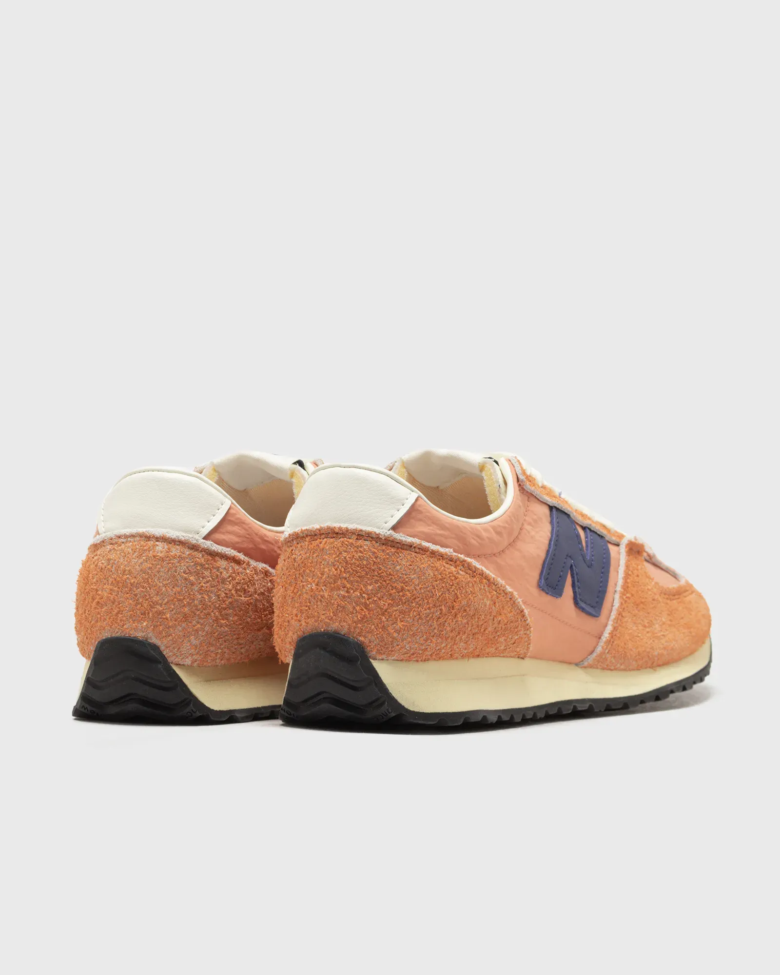 A16045_New-Balance-471_PEACH-NECTAR_U471TB_img3