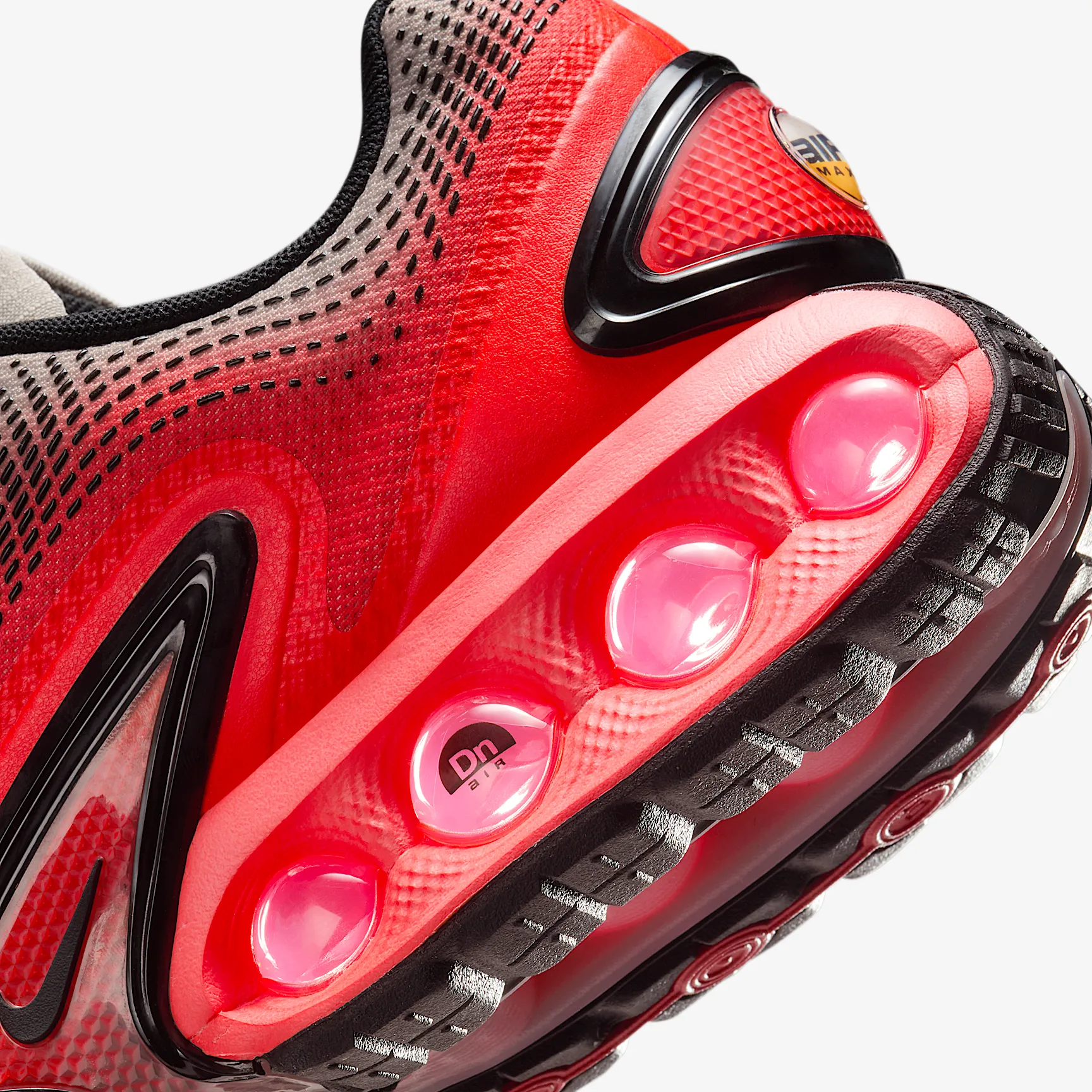 B94945_Nike-Air-Max-Dn-SE_COLLEGE-GREY-BRIGHT-CRIMSON_HF5531-002_img7