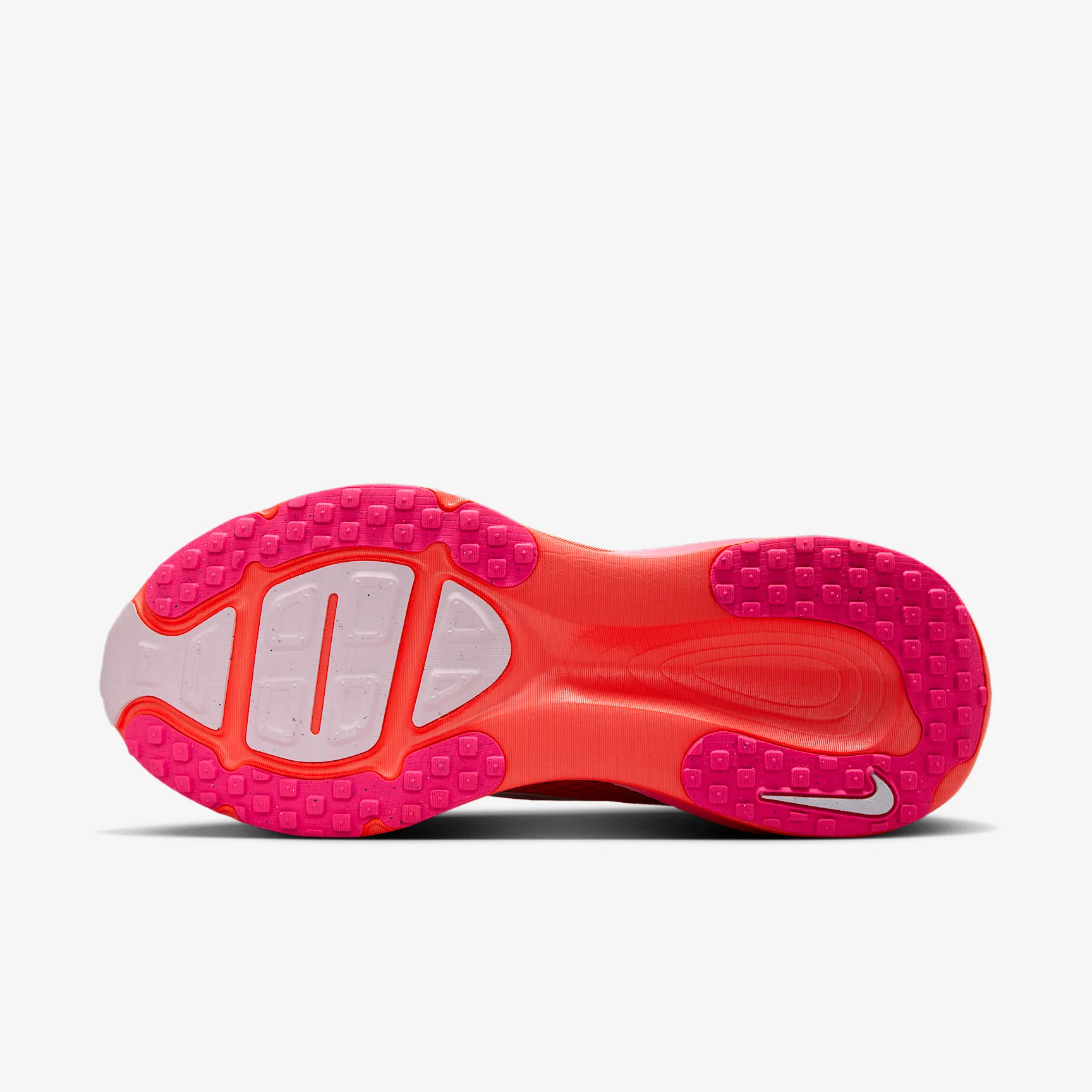 FC3264_Nike-Vomero-18-WMNS_BRIGHT-CRIMSON-HYPER-PINK_HM6804-603_img1