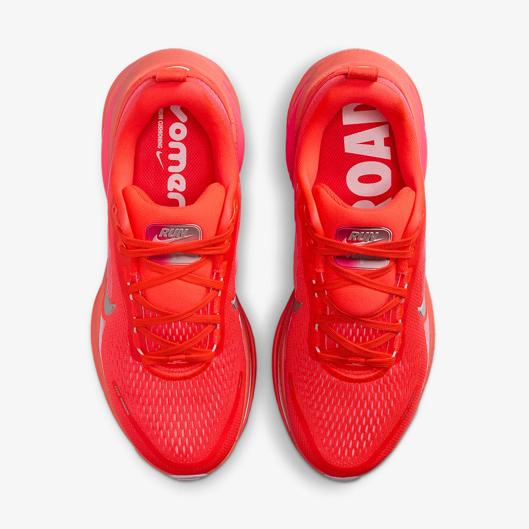 FC3264_Nike-Vomero-18-WMNS_BRIGHT-CRIMSON-HYPER-PINK_HM6804-603_img3