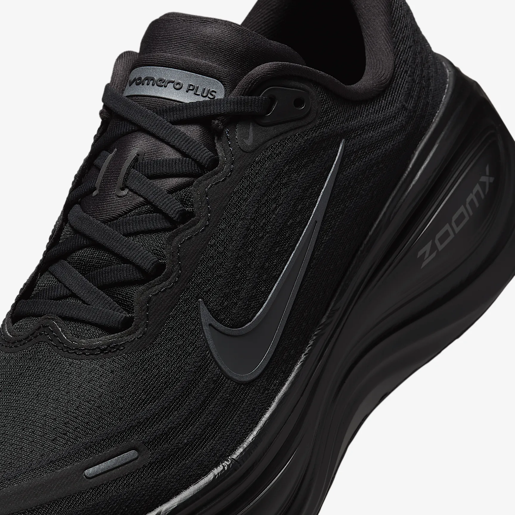 000000_Nike-Vomero-Plus_BLACK-METALLIC_HV8150-003_img6