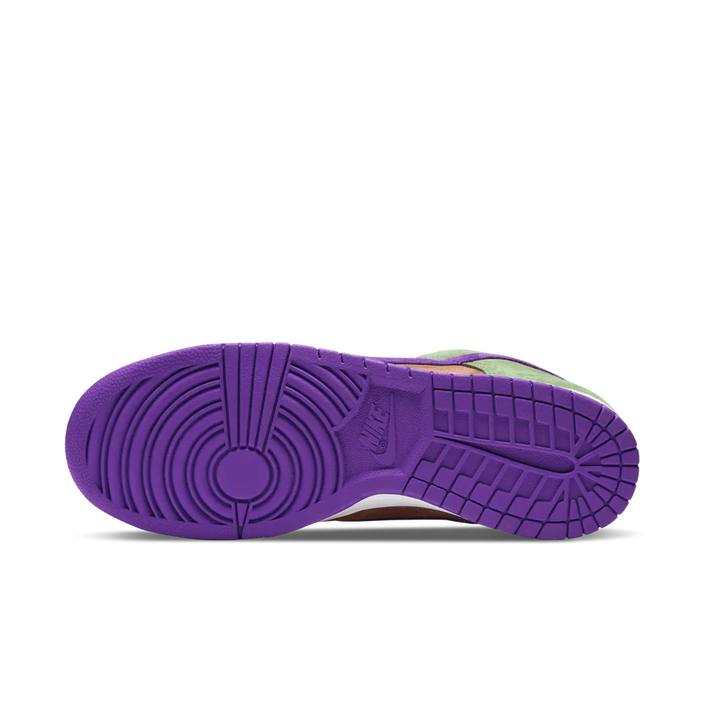 669769_Nike-Dunk-Low-SP_VENEER_DA1469-200_img1