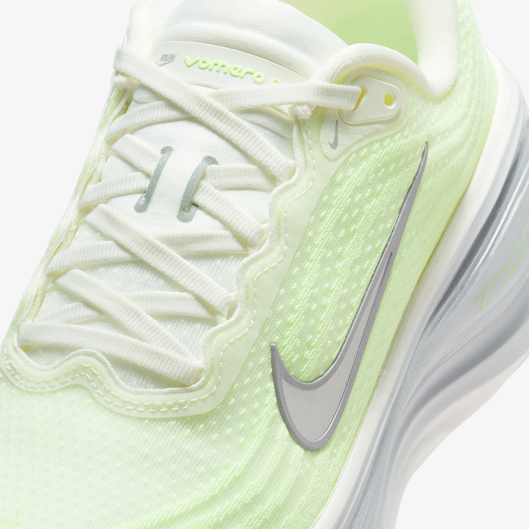 CAE39D_Nike-Vomero-Plus-WMNS_BARELY-VOLT_HV8154-103_img6