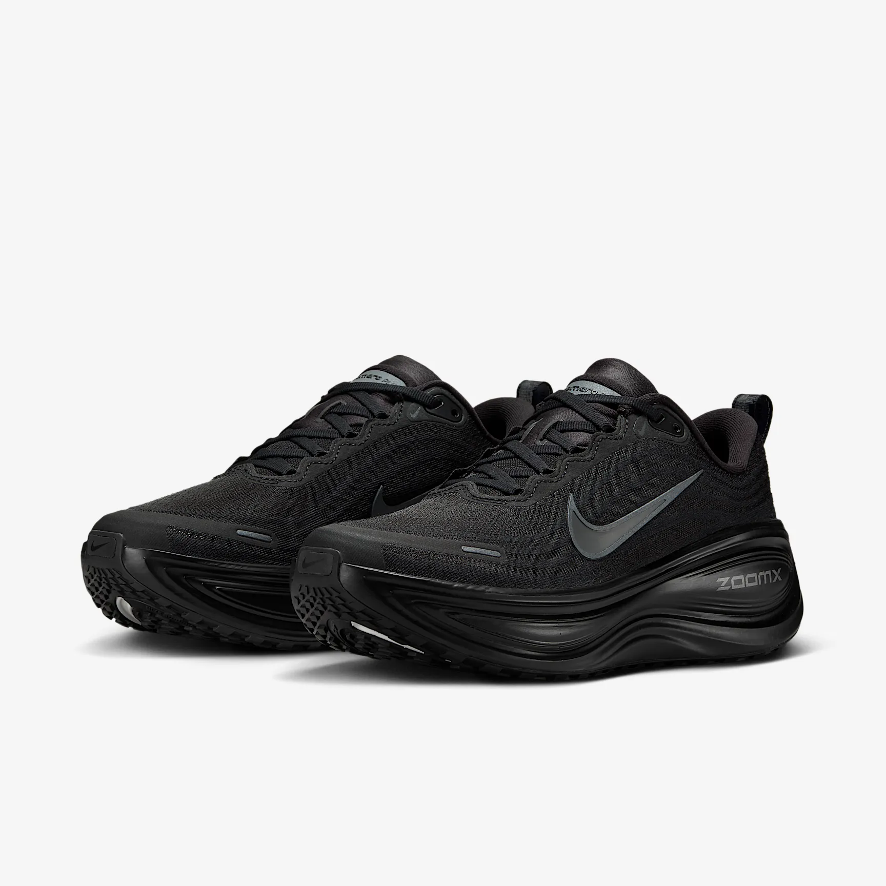 000000_Nike-Vomero-Plus-WMNS_BLACK-METALLIC_HV8154-001_img4