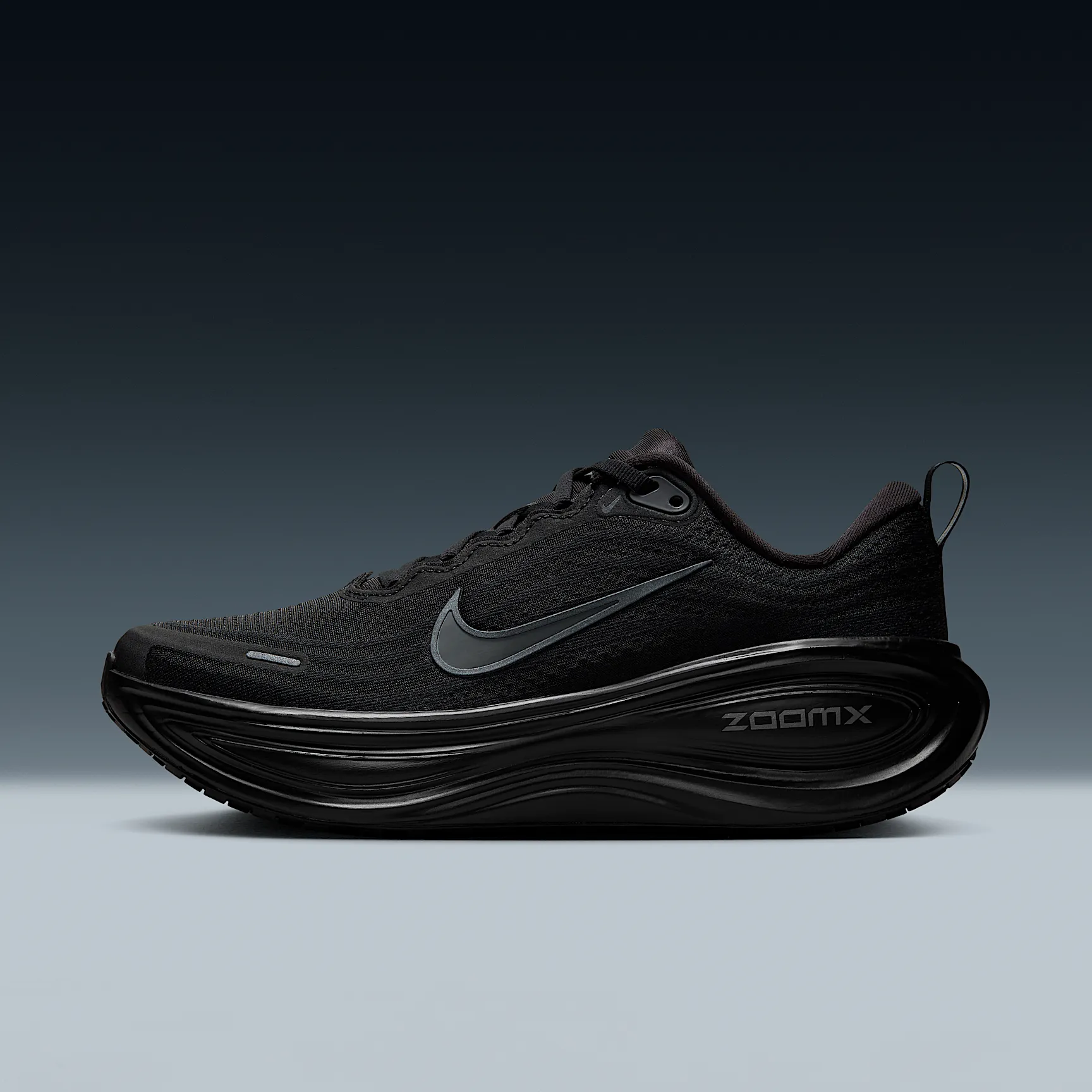 000000_Nike-Vomero-Plus-WMNS_BLACK-METALLIC_HV8154-001_img0