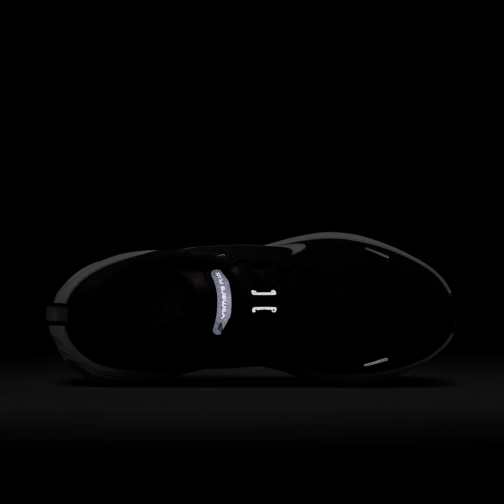 000000_Nike-Vomero-Plus-WMNS_BLACK-WHITE_HV8154-002_img8