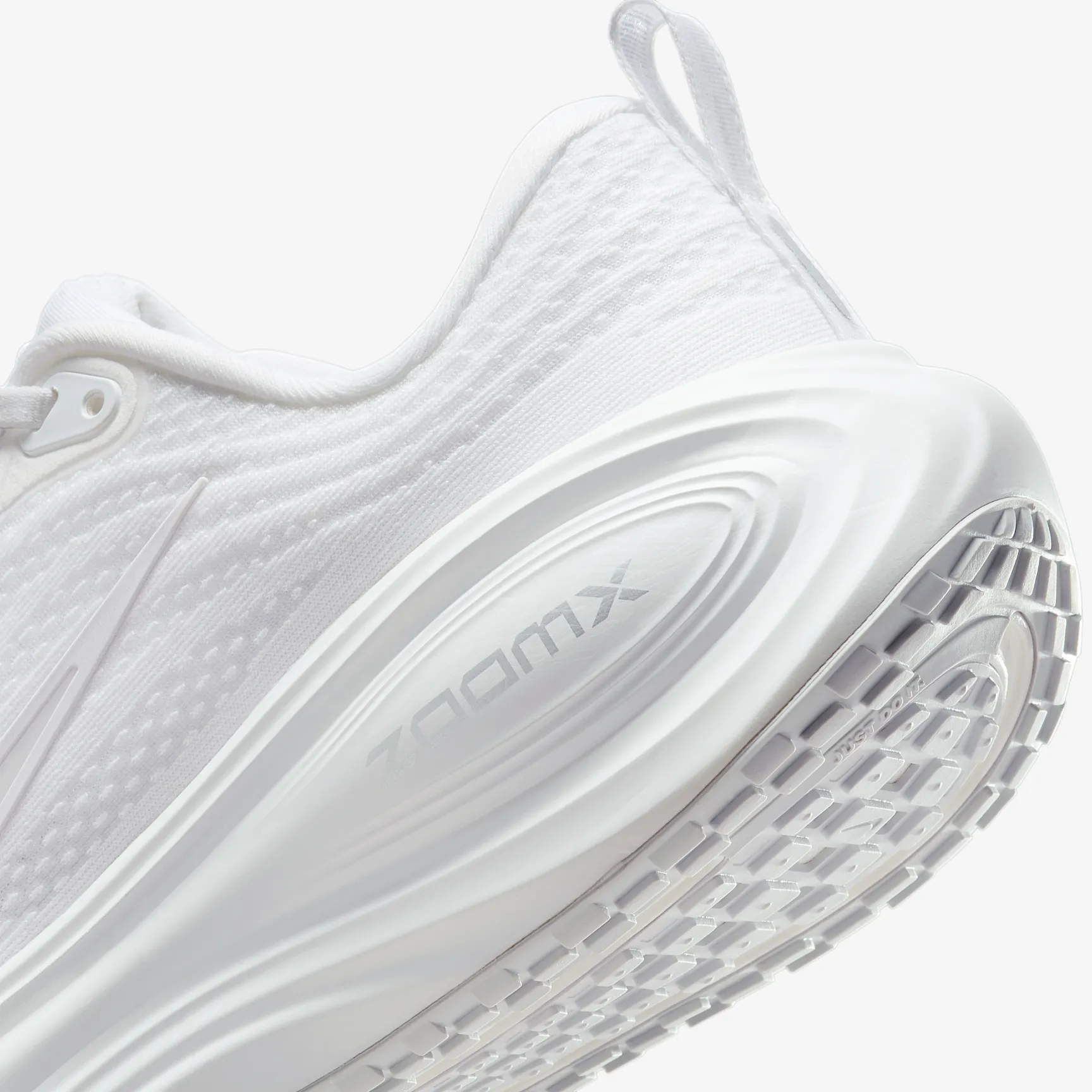 B3B3B3_Nike-Vomero-Plus-WMNS_TRIPLE-WHITE_HV8154-102_img7