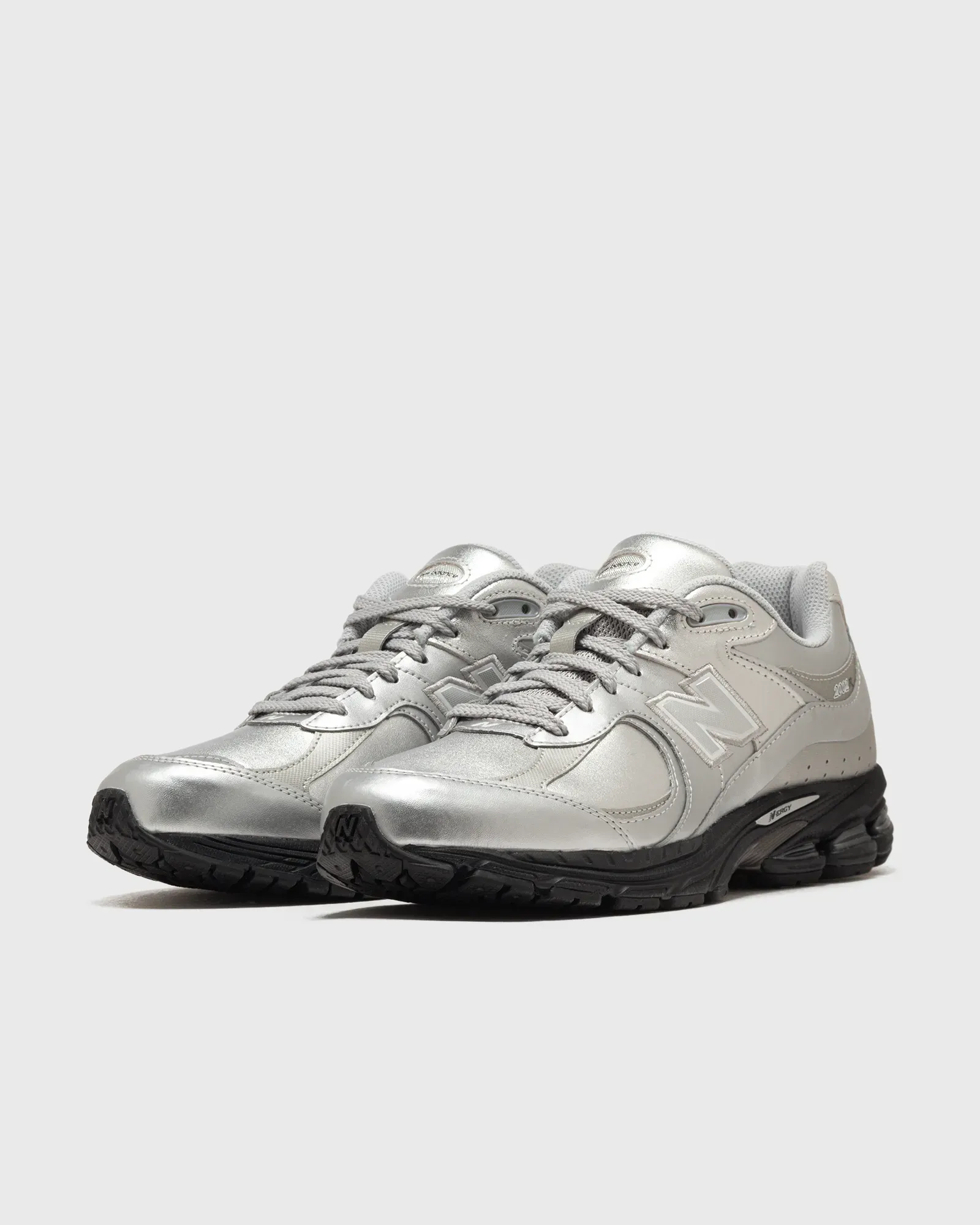 C6C6C4_New-Balance-2002R_METALLIC-SILVER_U2002RF_img1