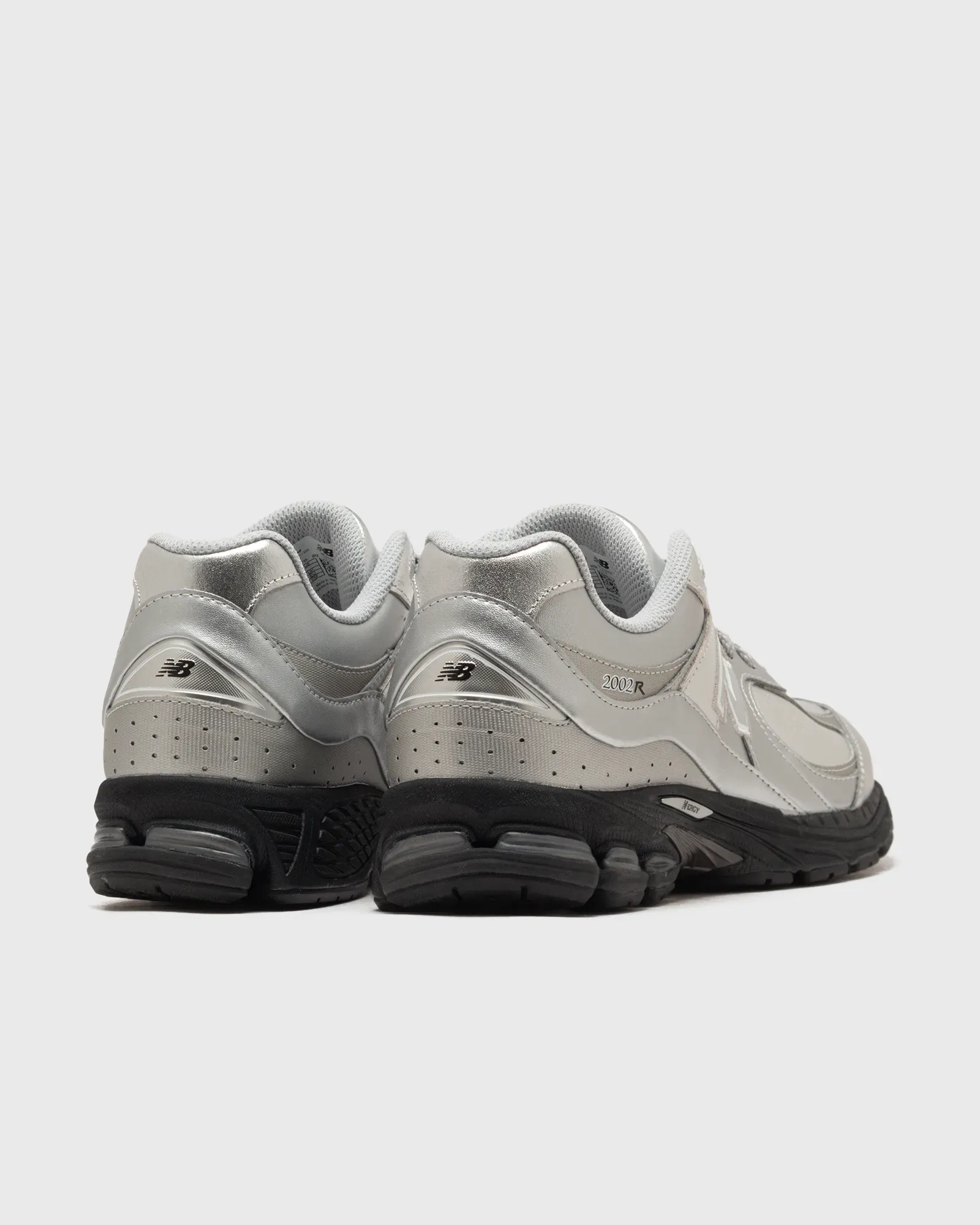 C6C6C4_New-Balance-2002R_METALLIC-SILVER_U2002RF_img3