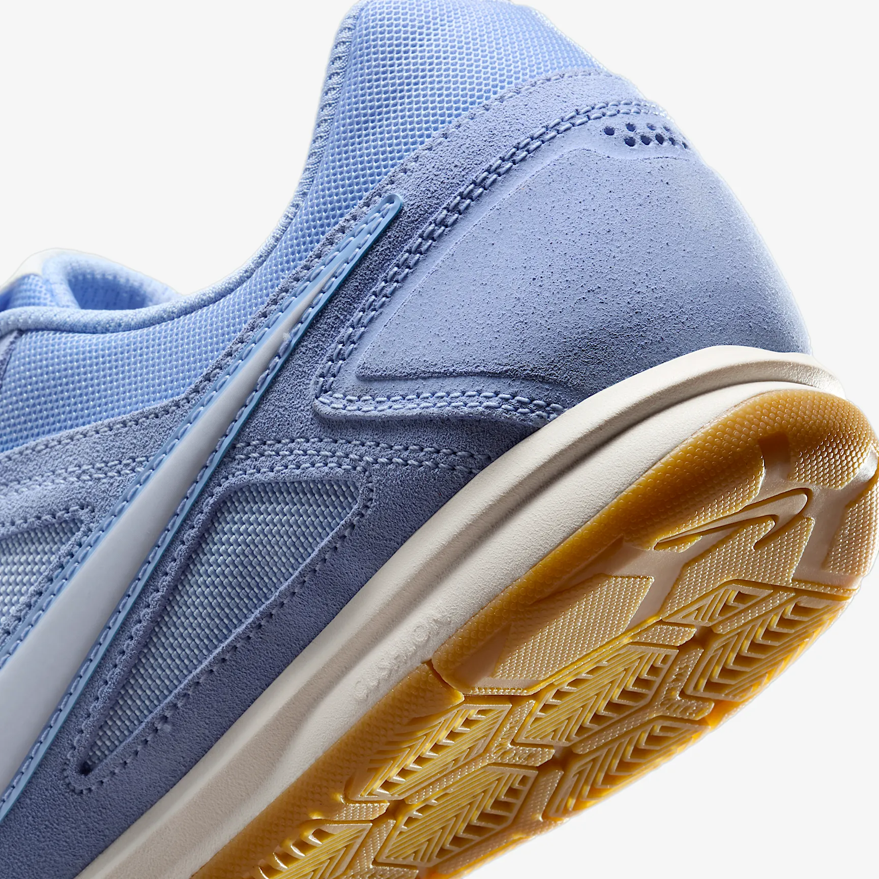 8192B6_Nike-Gato_ALUMINUM-GUM_HQ6020-401_img7