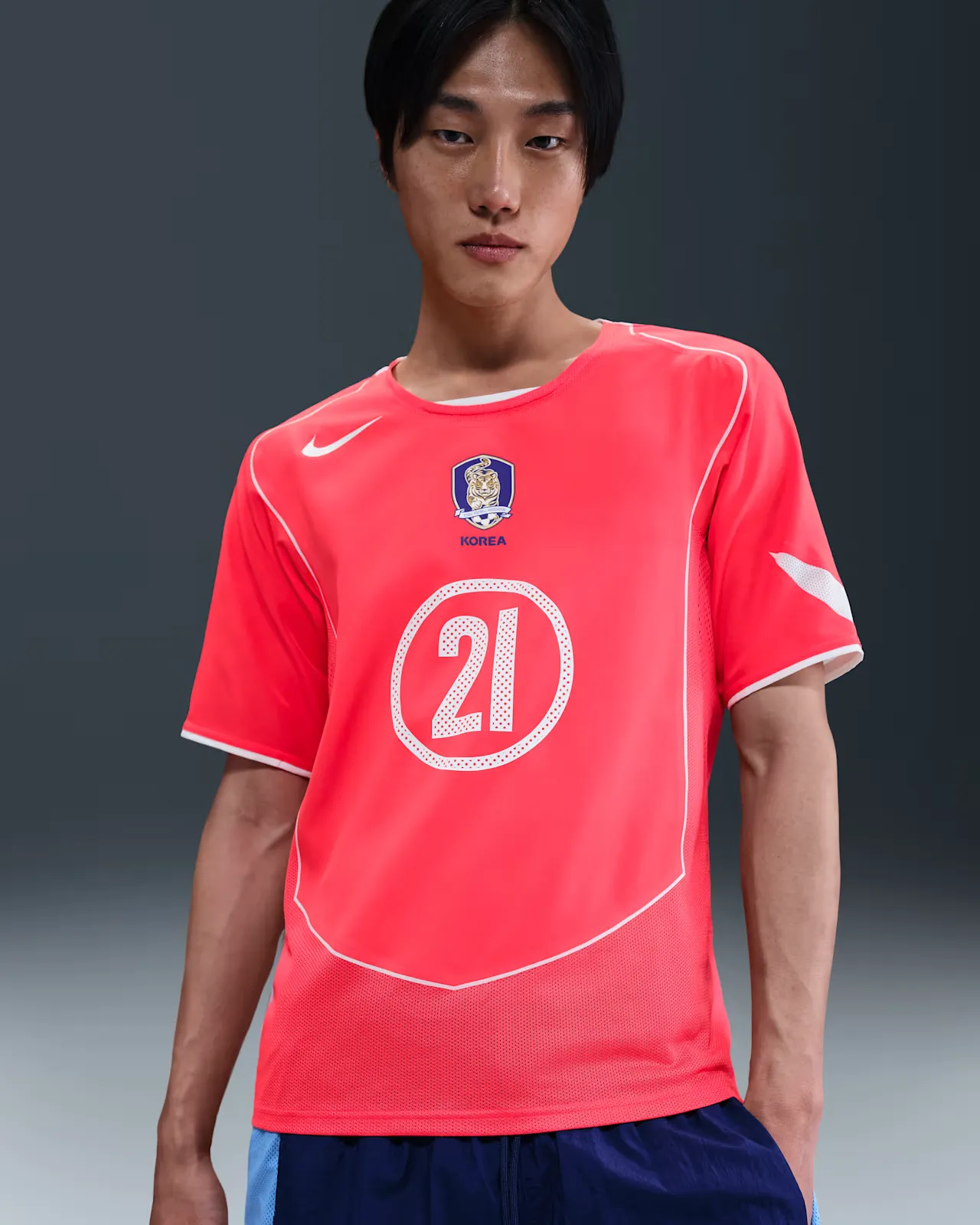 CF2B40_Nike-Toral-90-Reissue-Jersey_SOUTH-KOREA-2004_IF2943-679_img0