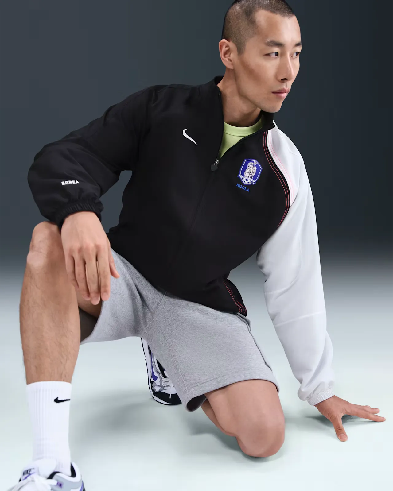 000000_Nike-Toral-90-Reissue-Tracket-Jacket_SOUTH-KOREA-2004_HV4439-010_img2