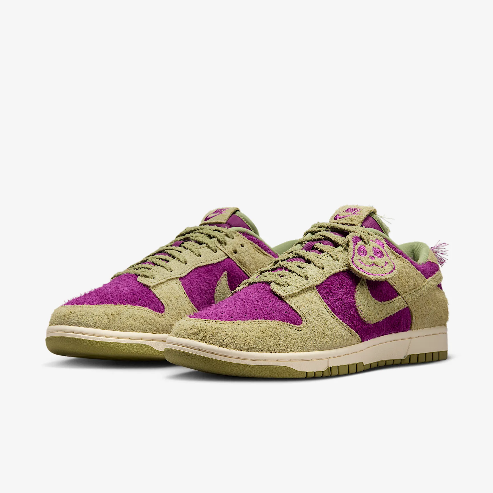 420532_Nike-Dunk-Low-Retro-SE_PANDA-VIOTECH_IB2990-500_img4