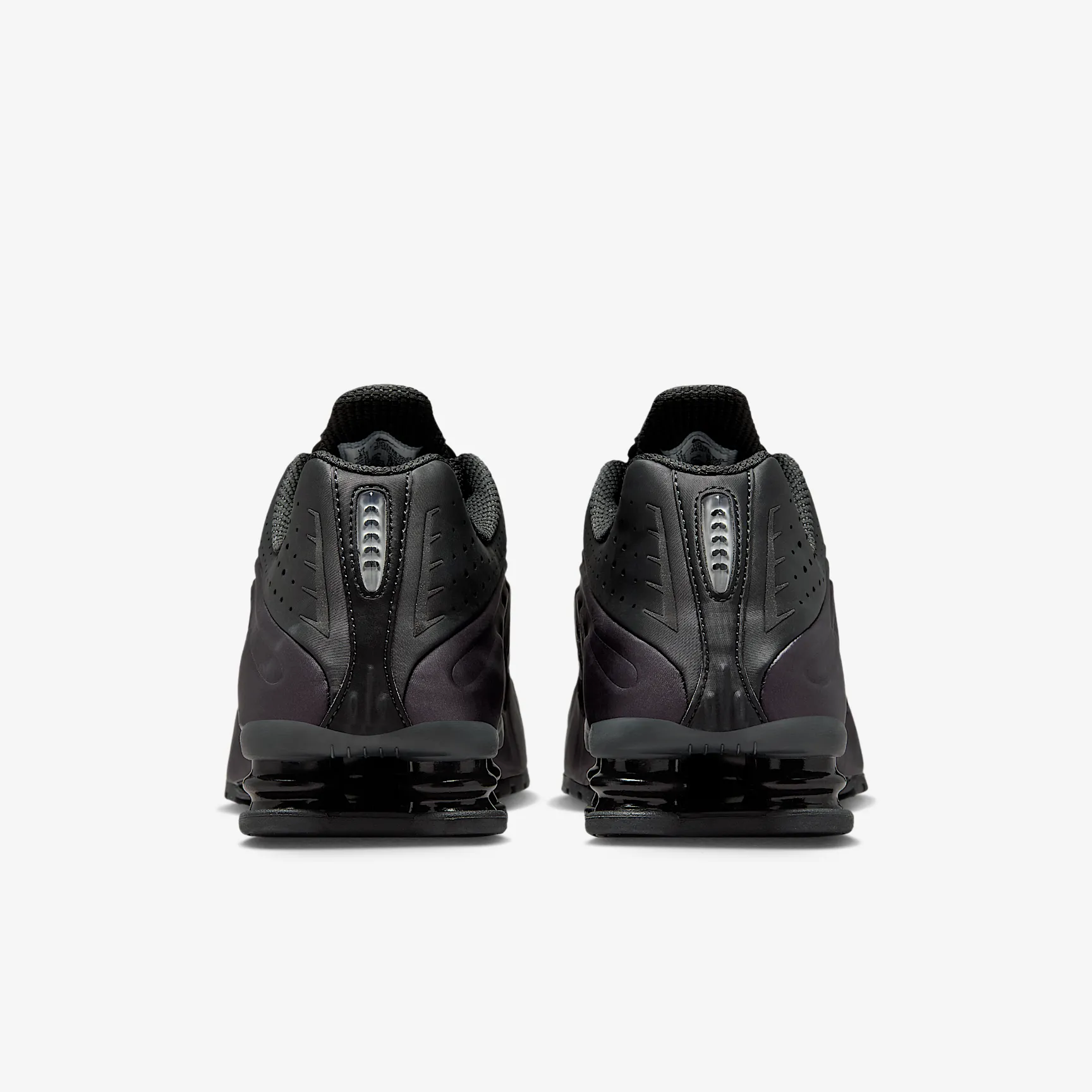 2D2C2E_Nike-Shox-R4_CAVE-PURPLE_HQ1988-500_img5