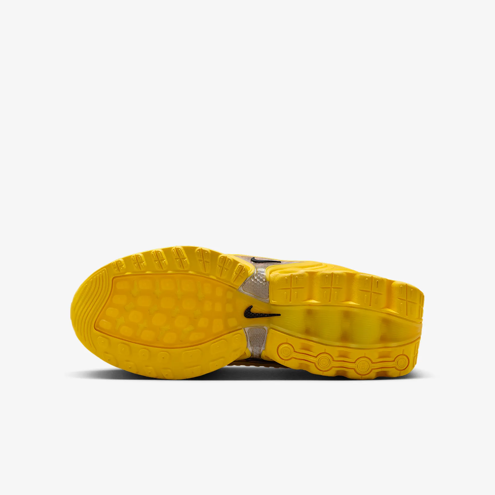 000000_Collection-Nike-Air-Max-Dn-x-LEGO(r)_Tour_0_img1