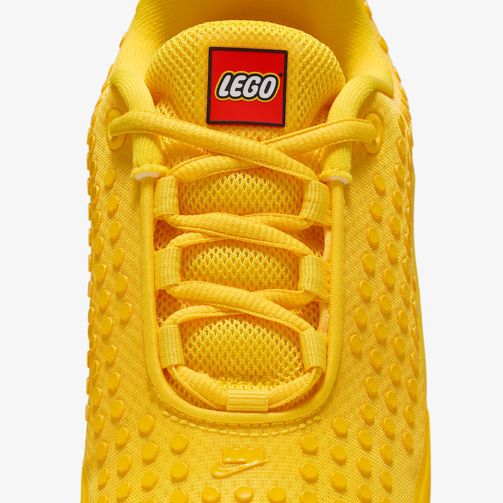000000_Collection-Nike-Air-Max-Dn-x-LEGO(r)_Tour_0_img8