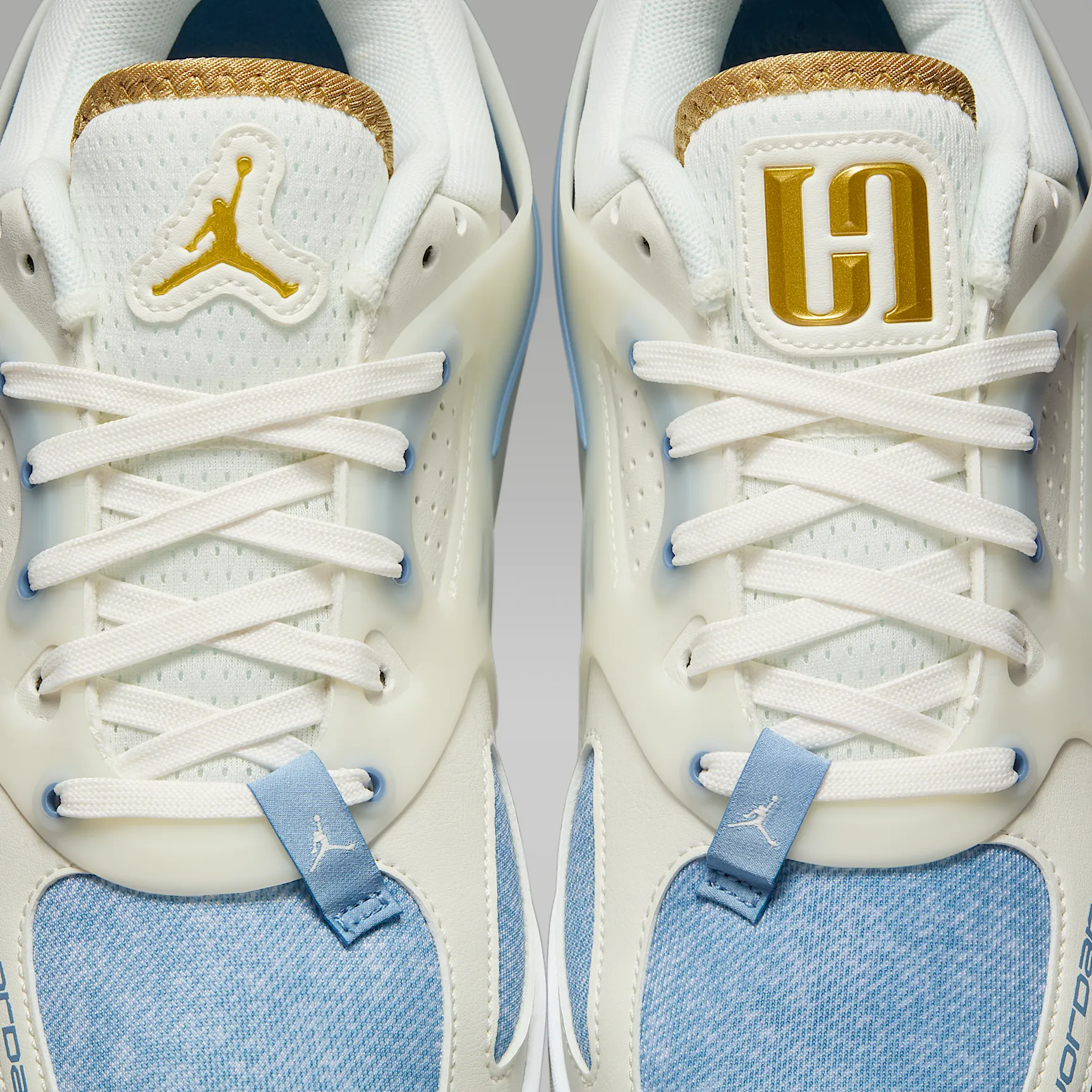 547B99_Jordan-Heir-Series-WMNS_DENIM-GOLD_FZ2471-104_img8