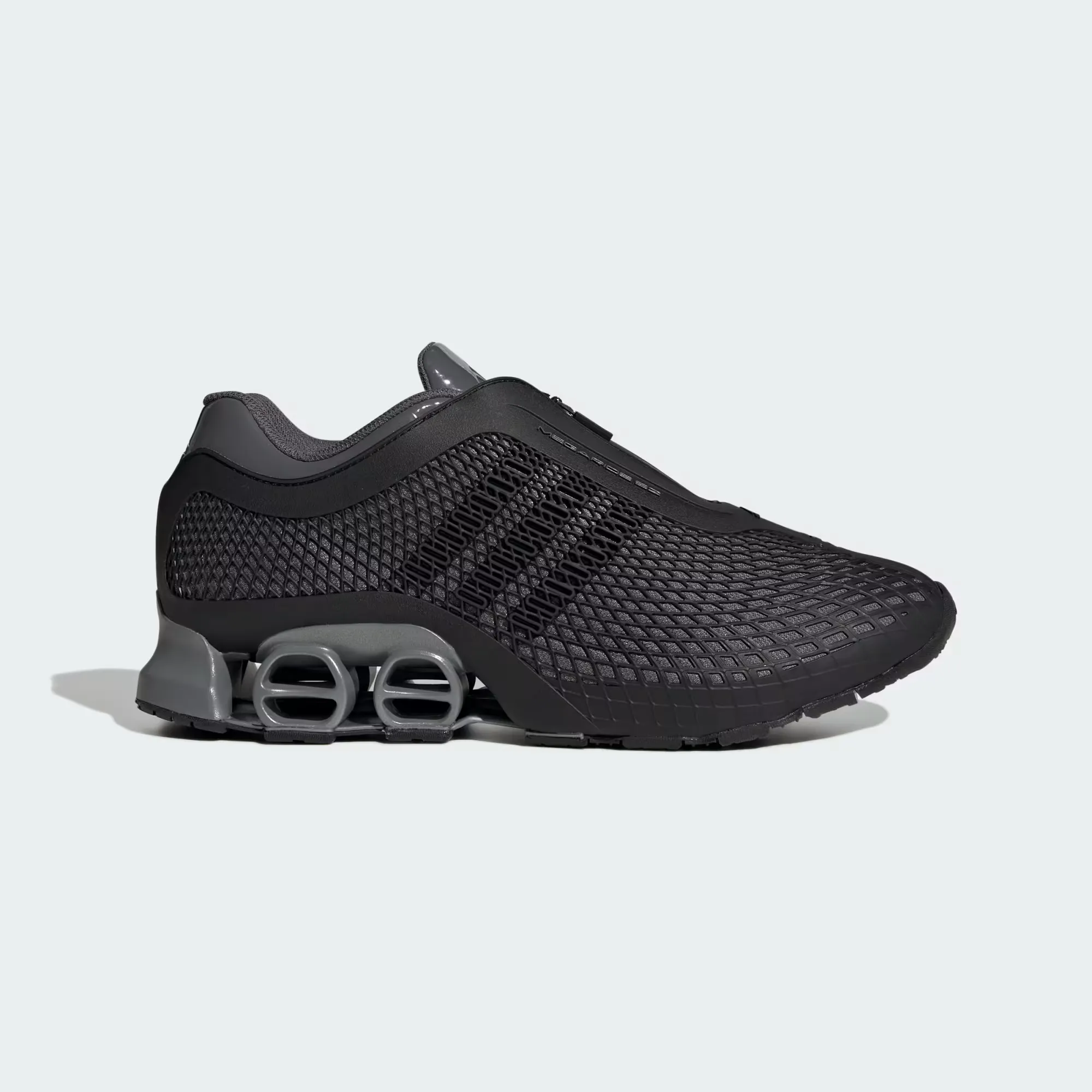 000000_adidas-Megaride-S2_CORE-BLACK_JR4743_img0