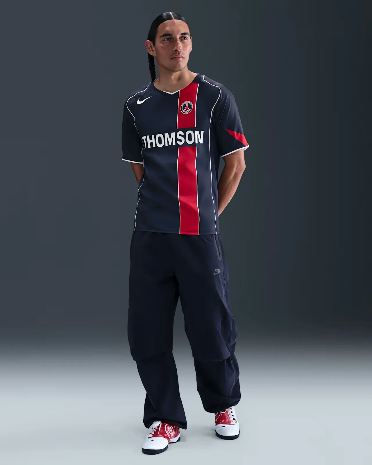 2E3551_PSG-x-Nike-Total-90-Reissue-Jersey_HOME-2004_IF9578-410_img3