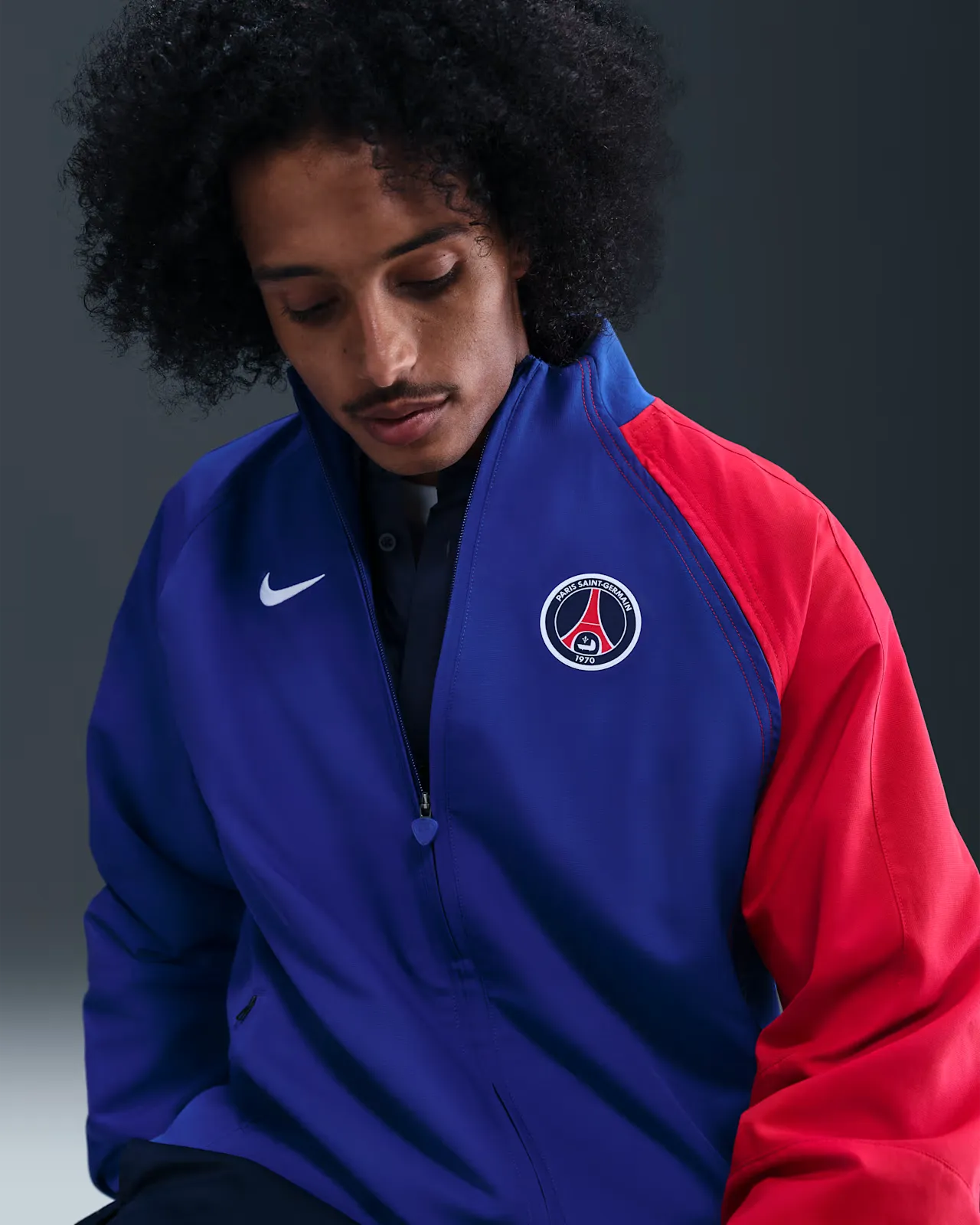 18195F_PSG-x-Nike-Total-90-Reissue-Track-Jacket_HOME-2004_IH1872-417_img2